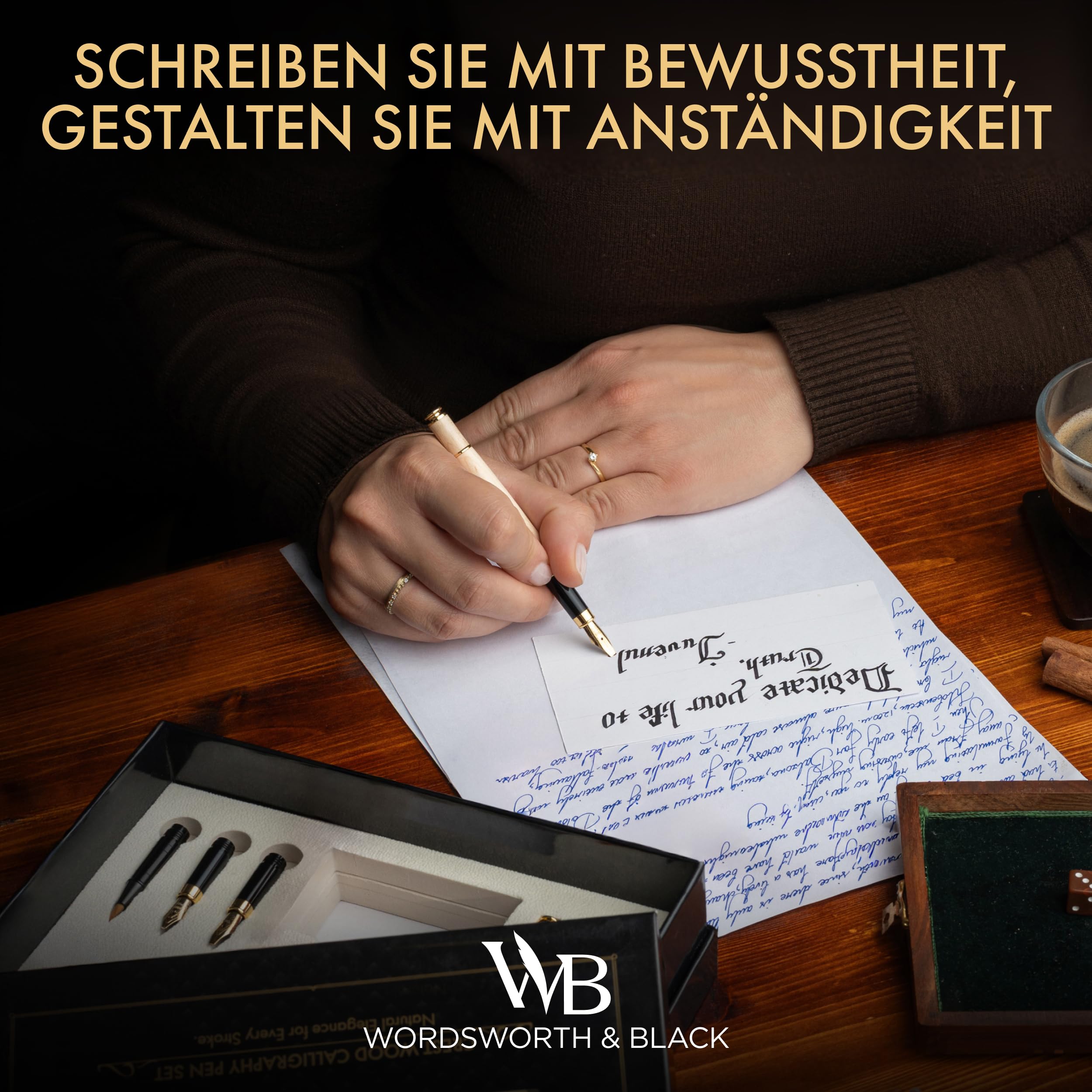 Wordsworth & Black Kalligraphie-Stiftset, inklusive Tintenfass, 6 Tintenpatronen, Tintenkonverter, 6 Ersatzfedern, Luxus-Bambus, Journaling, Schreibfüller mit weichem Schreibgefühl [Ahornholz]