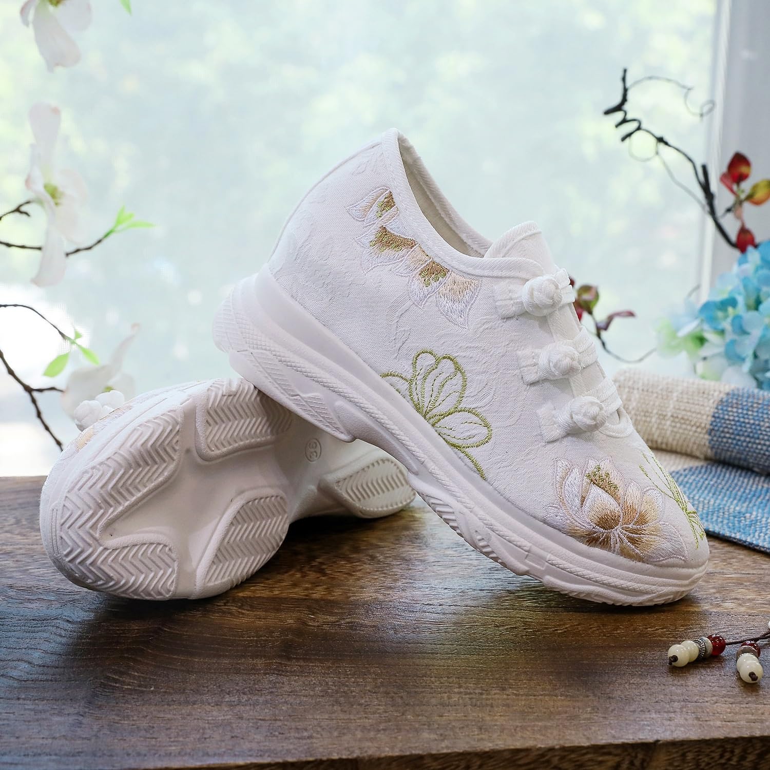 Damskie, Modne, Platformowe Trampki Na Koturnie Z Haftowanym Motywem Kwiatowym Wygodne Buty Do Chodzenia Z Ukrytym Obcasem Shoes Cheongsam W Stylu Chińskim Obuwie Na Co Dzień(White,41 EU)