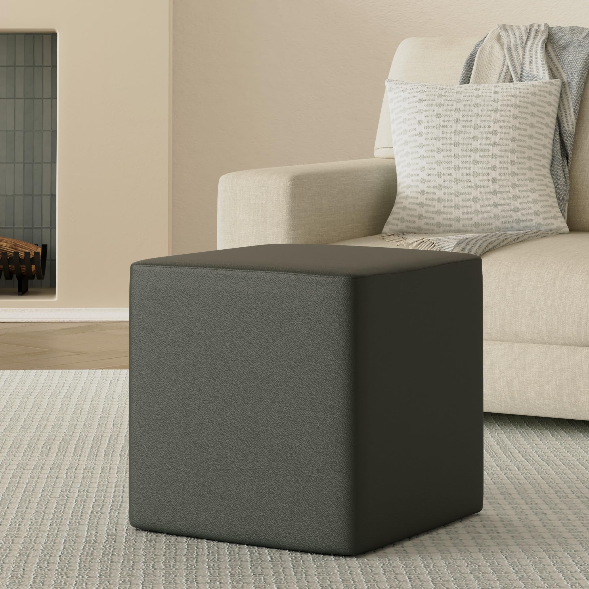 Design Sitzwürfel Kubus I Kunstleder Hocker 45x45x45 cm modern in schwarz