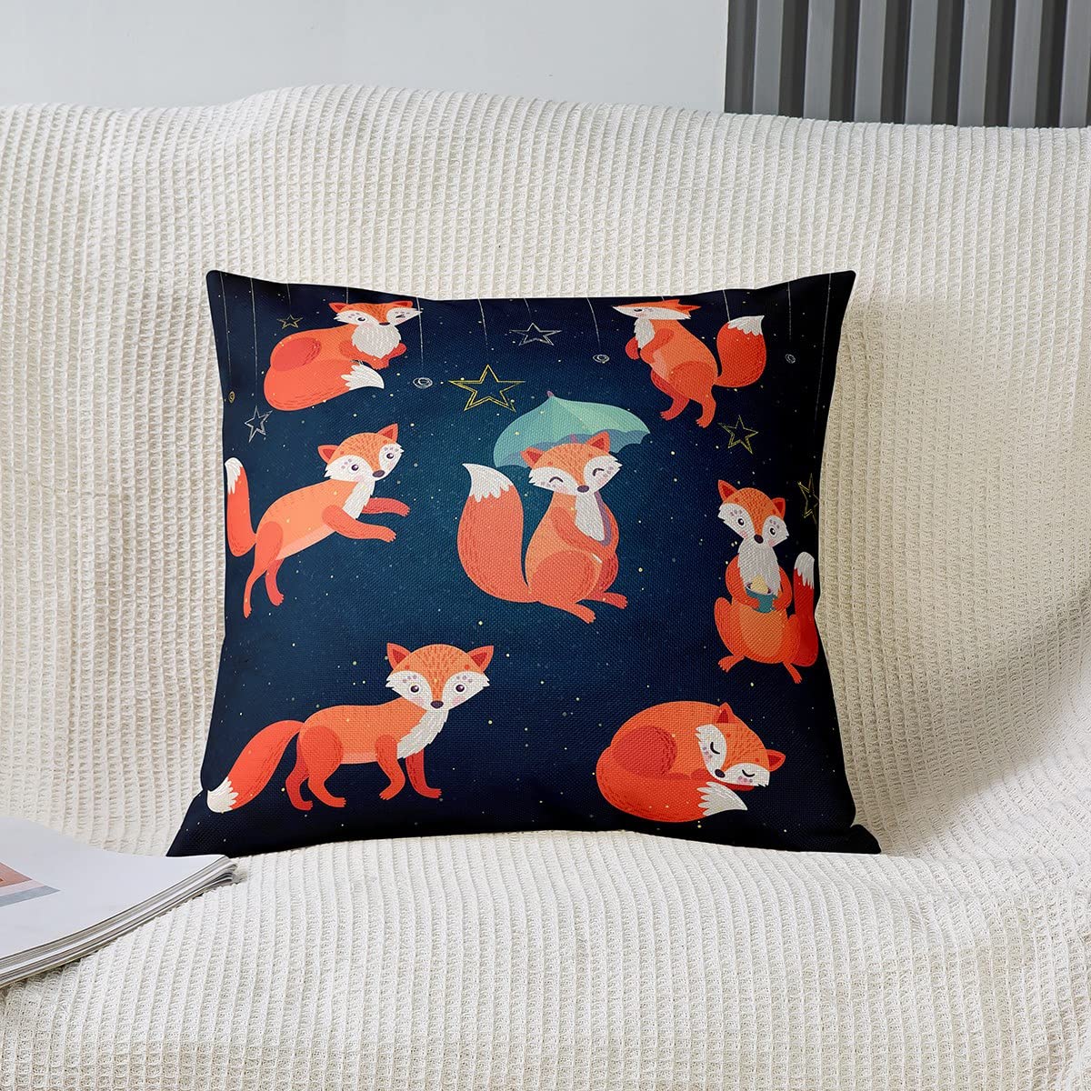 Federa Per Cuscino Decorativa 35x50 Cm Con Simpatica Volpe Rossa Che Dorme - Morbido Poliestere - 5