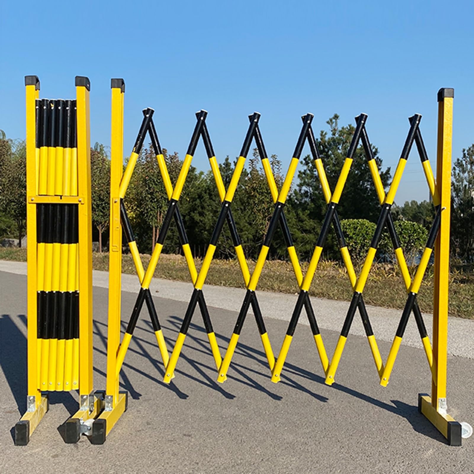 Rozsuwana metalowa bariera o wysokości 3, 9 stopy / 47 cali z kółkami(47x79in)