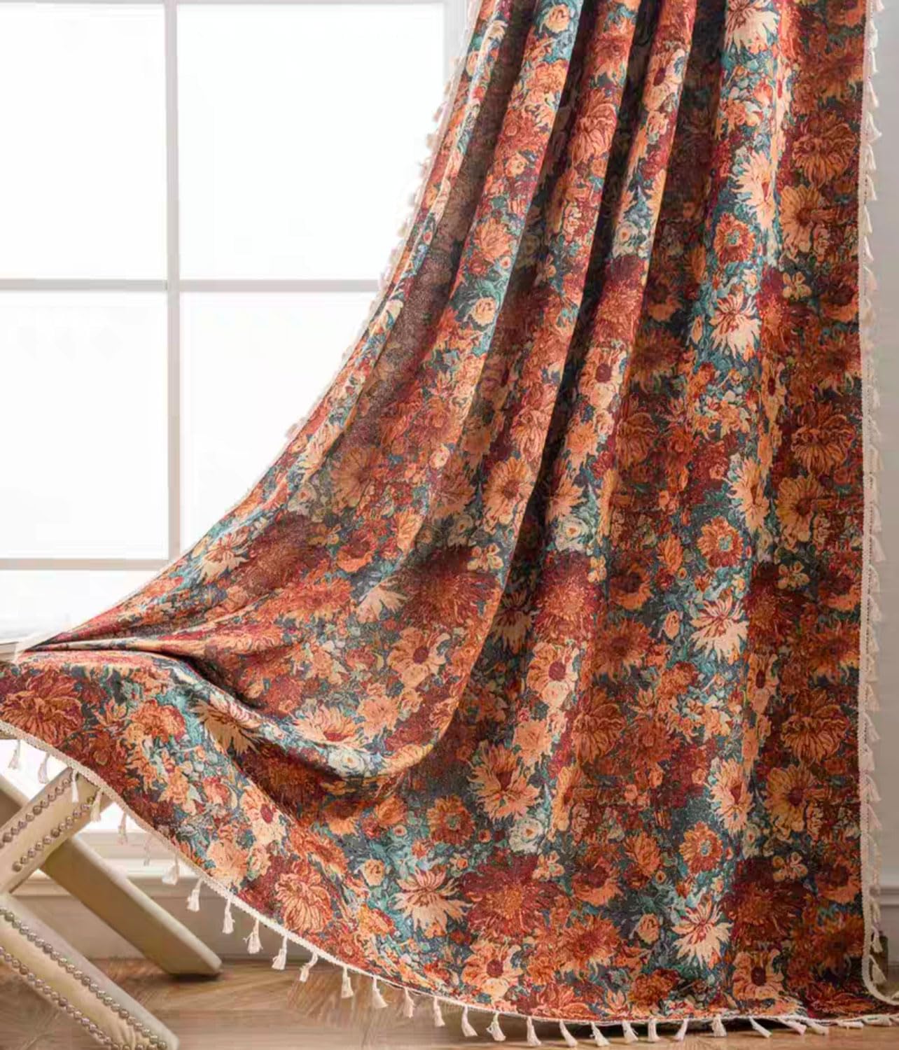 Rideau floral texturé boho coloré : créez un cocon chaleureux et poétique dans votre intérieur
