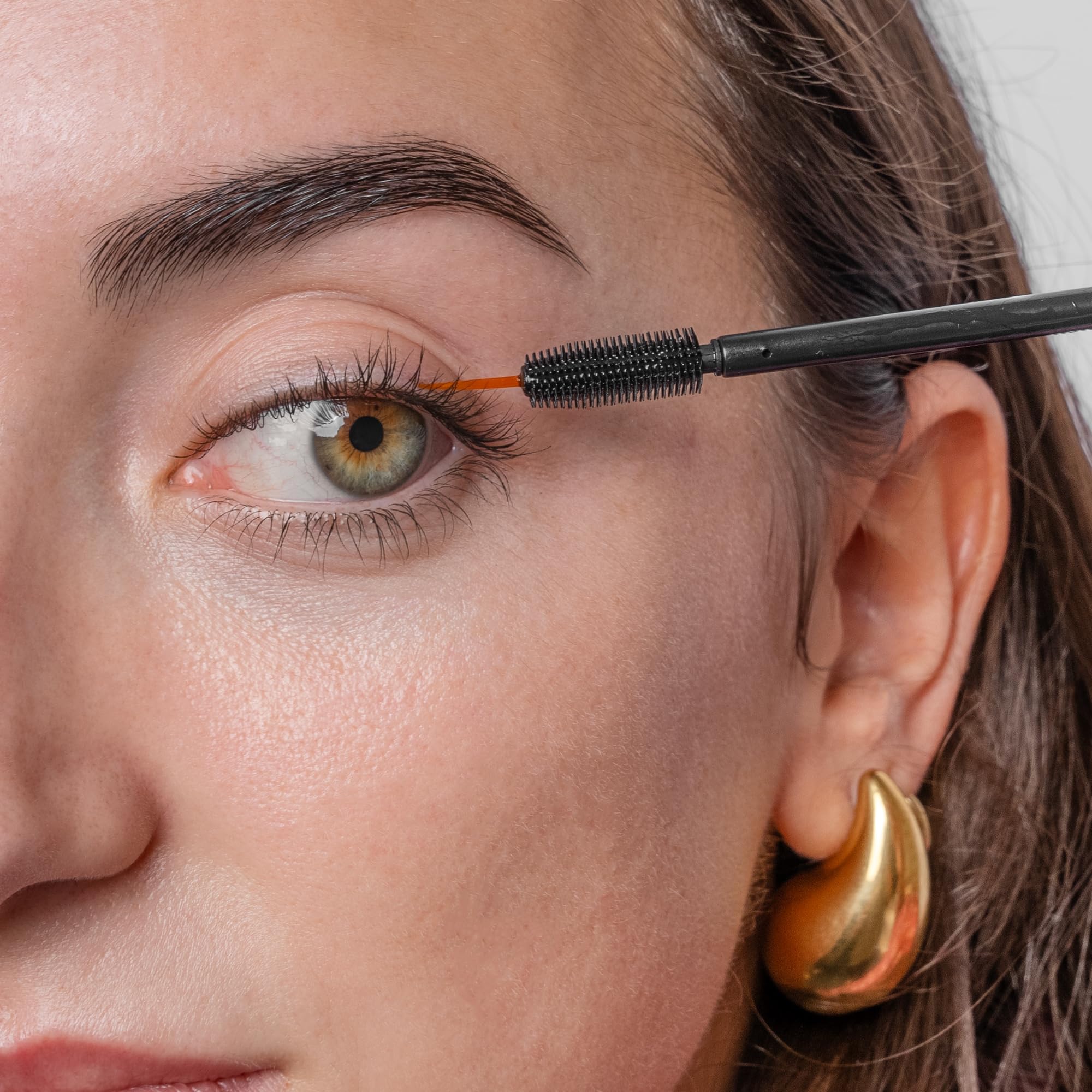 Transparent Lab Eyelash Growth 8 ml - Siero per la crescita di ciglia e sopracciglia senza ormoni - Con peptidi e cellule staminali - Ciglia più lunghe, folte e forti in 8 settimane