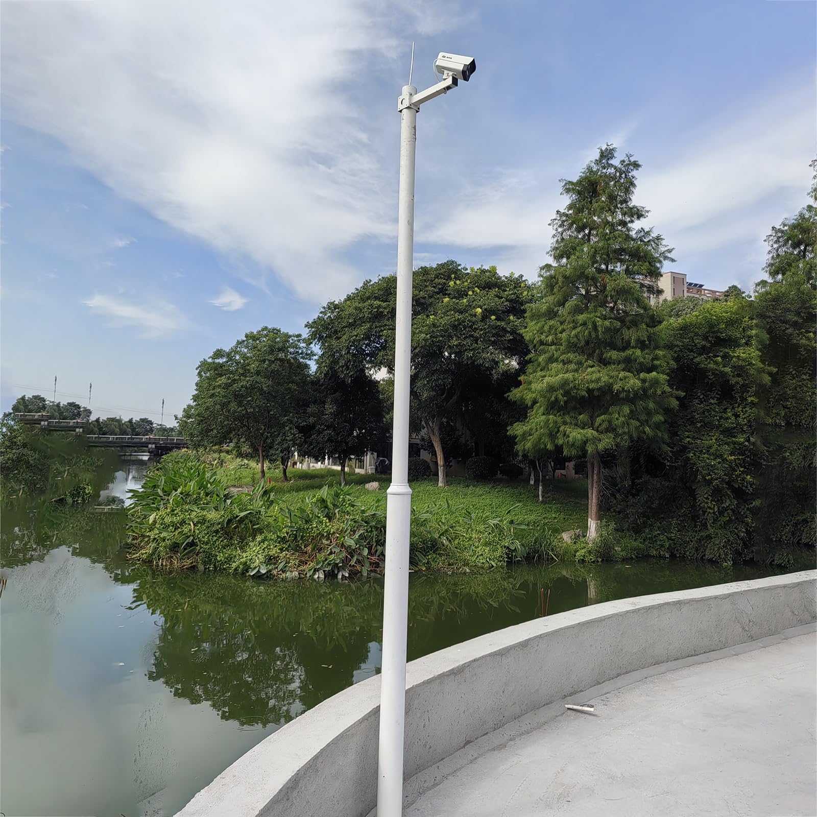 Palo e Braccio Telecamera Sicurezza Staffa di Montaggio Angolare Rimovibile per Telecamera di Sicurezza | Pali Di Giunzione Per Sorveglianza Resistenti Alle Intemperie Per Parchi Industriali/giardini(3.0 m/9.8 ft)