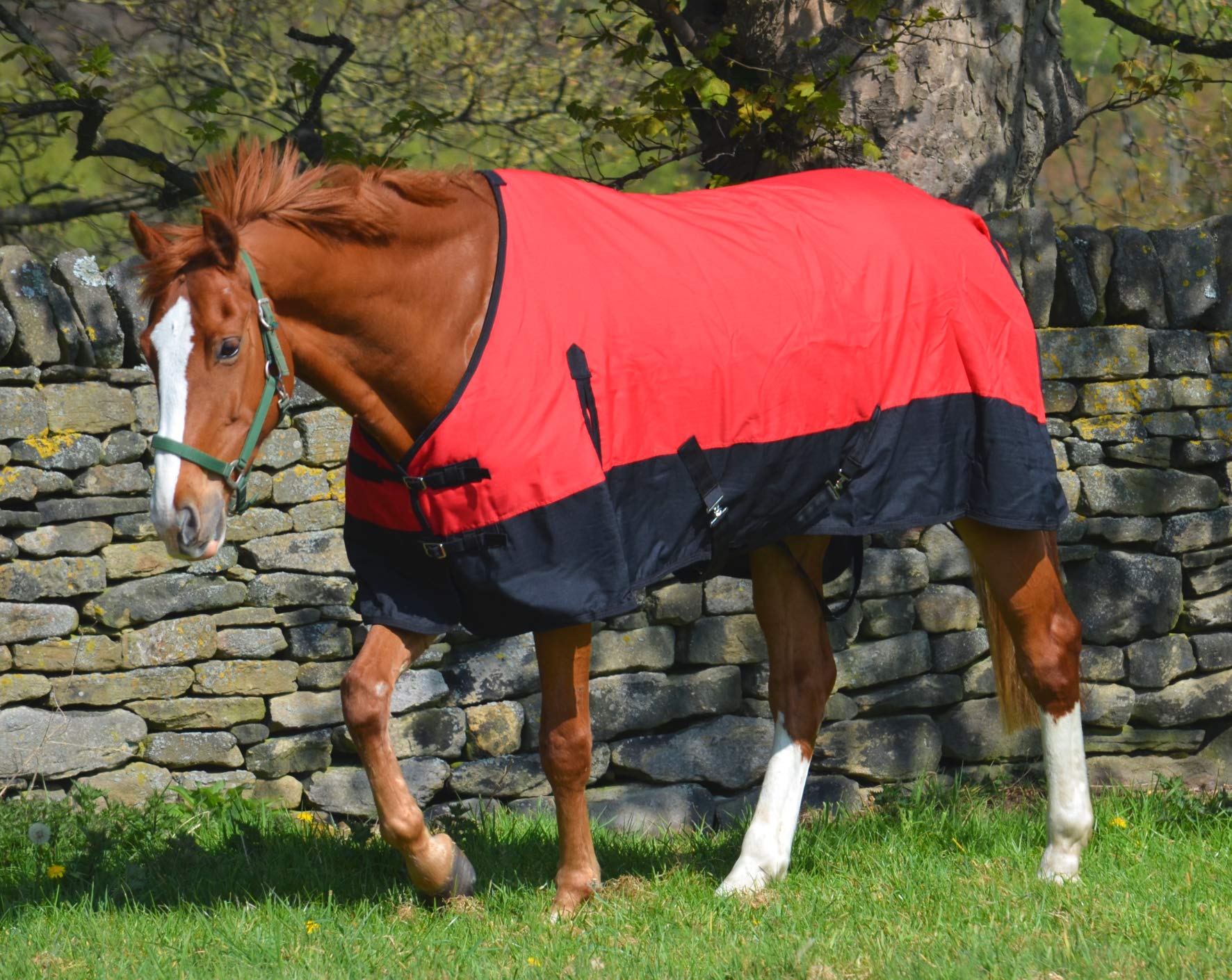 Turner Equestrian 600d Mediumweight Waterproof Horse Turnout Rug 200g Fill Standard Neck (5'9")