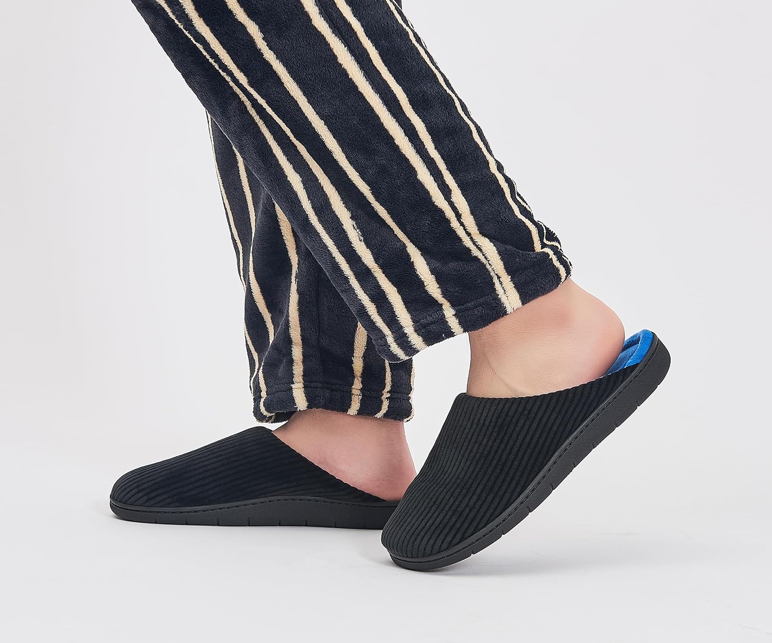 Mens House Slippers with Arch Support, Comfy Two-Tone Memory Foam Slippers Non-Slip Indoor Outdoor, Warm Cozy Home Slippers for Winter