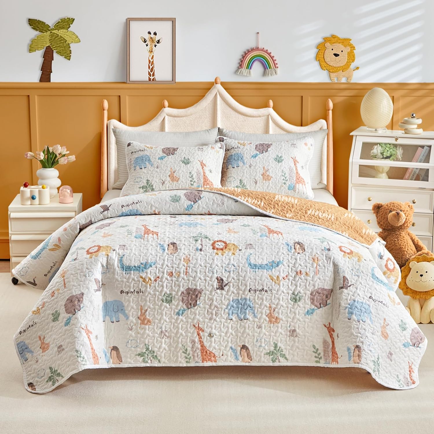 Joyreap 2 Pieces Twin Size Cotton Quilt Set, Zoo Theme Animals White n Orange Design, Cozy Lightweight Bedding Set Quilt Bedspread Bed Cover for for Kids Boys n Girls- 68x86 inches