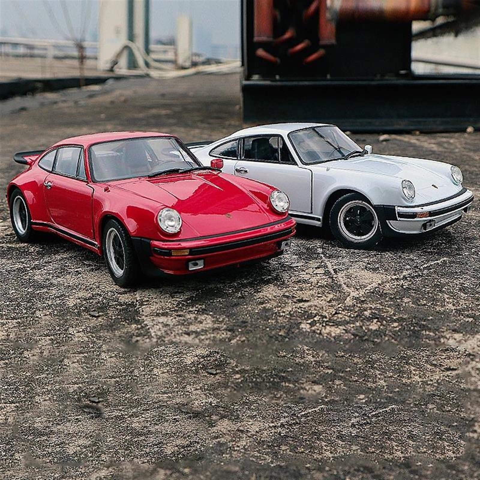 Amazon | ダイキャストカー 1:24 ポルシェ 911 ターボ 3.0 1974 