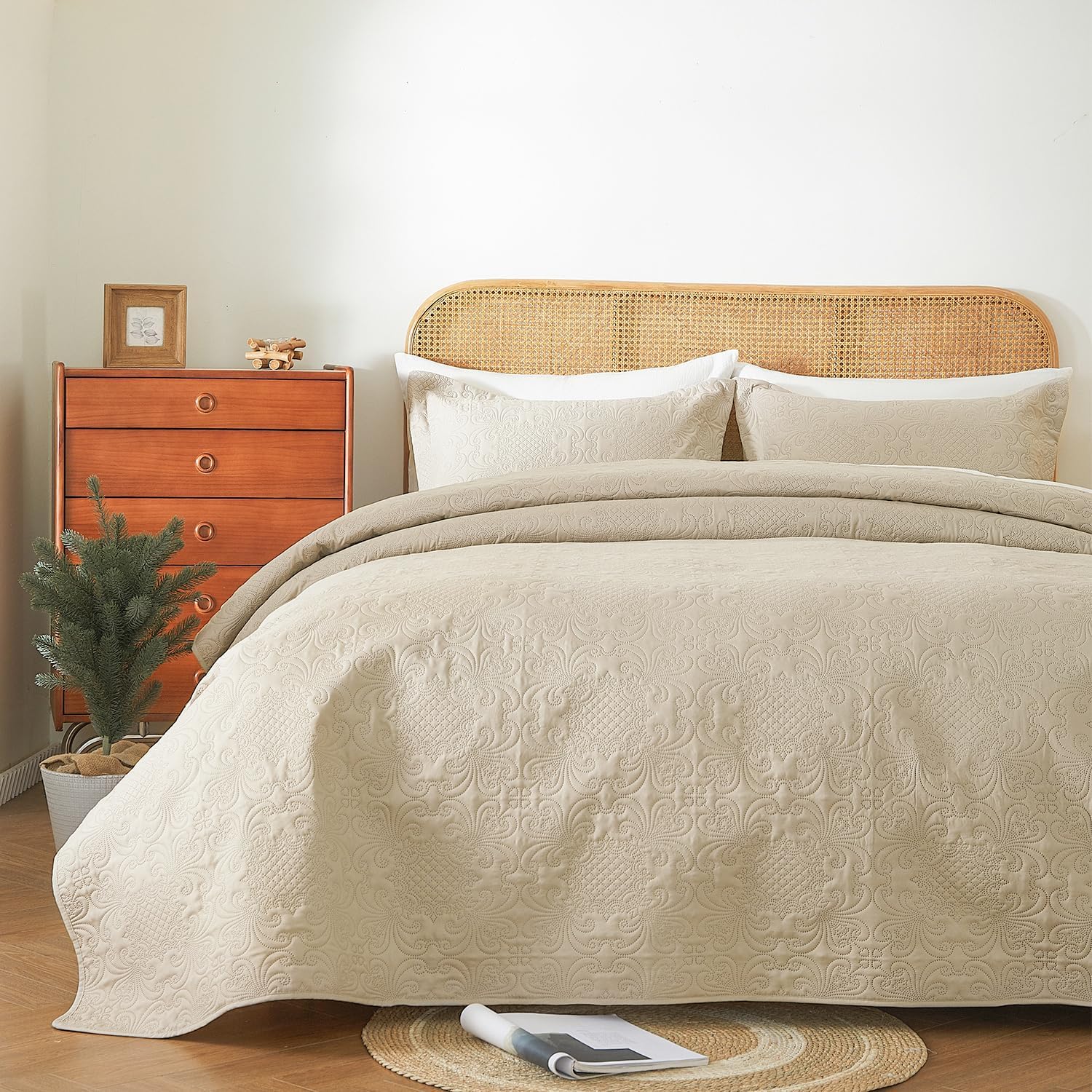 Boho King Quilt Set 106"x96", Reversible Lightweight Ultrasonic Quilted Bedspread Coverlet with 2 Pillow Shams, Soft All Season Bedding Quilt Set