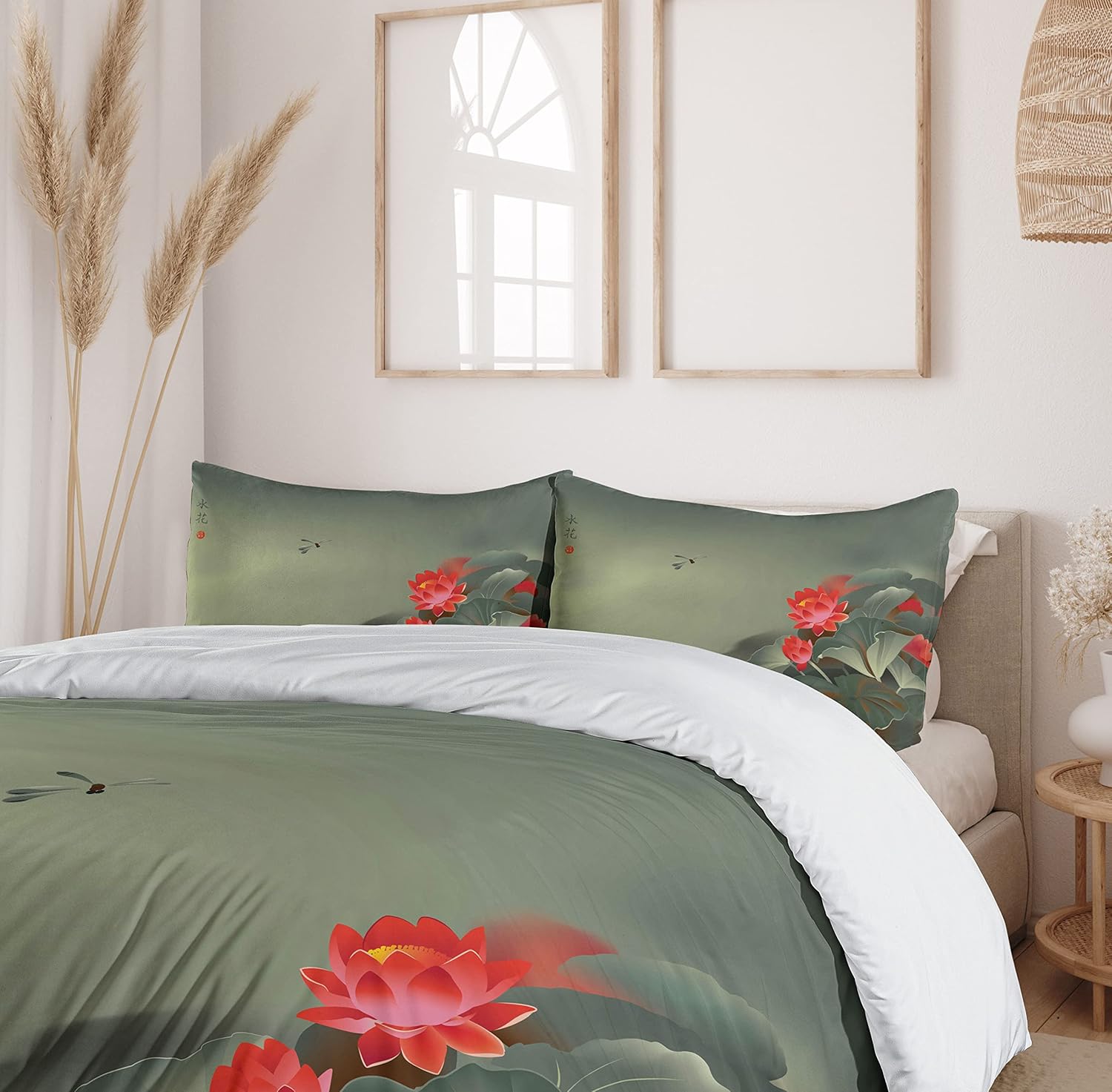 Ambesonne Dragonfly Duvet Cover Set, Traditional Japanese Painting Lotus Blooms in Tones Design, Decorative 3 Piece Bedding Set with 2 Pillow Shams, King Size, Red Reseda Green King Red Reseda Green