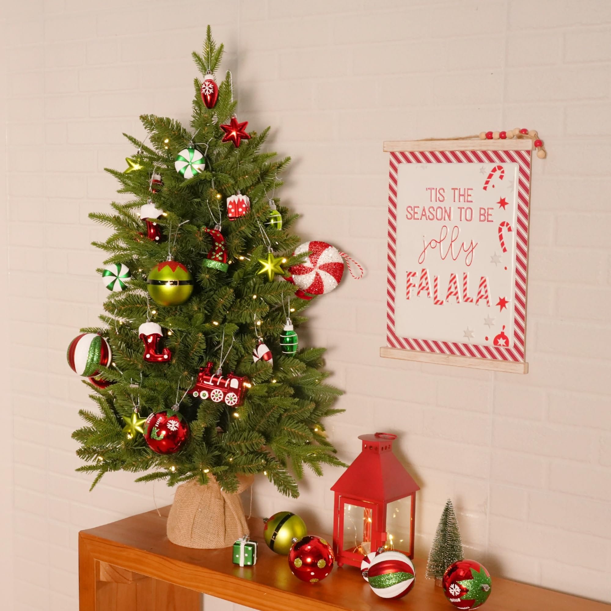 Shareconn 75 pcs Christmas Ball Set - Ornements en Plastique pour la décoration du Sapin, Les fêtes de Fin d'année et Les Mariages - Rouge, Vert et Blanc