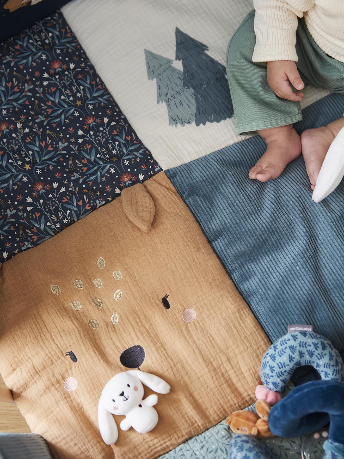 Vertbaudet Baby Spieldecke/Laufstalleinlage Magic Forest Oeko-Tex grün Bedruckt 100X100