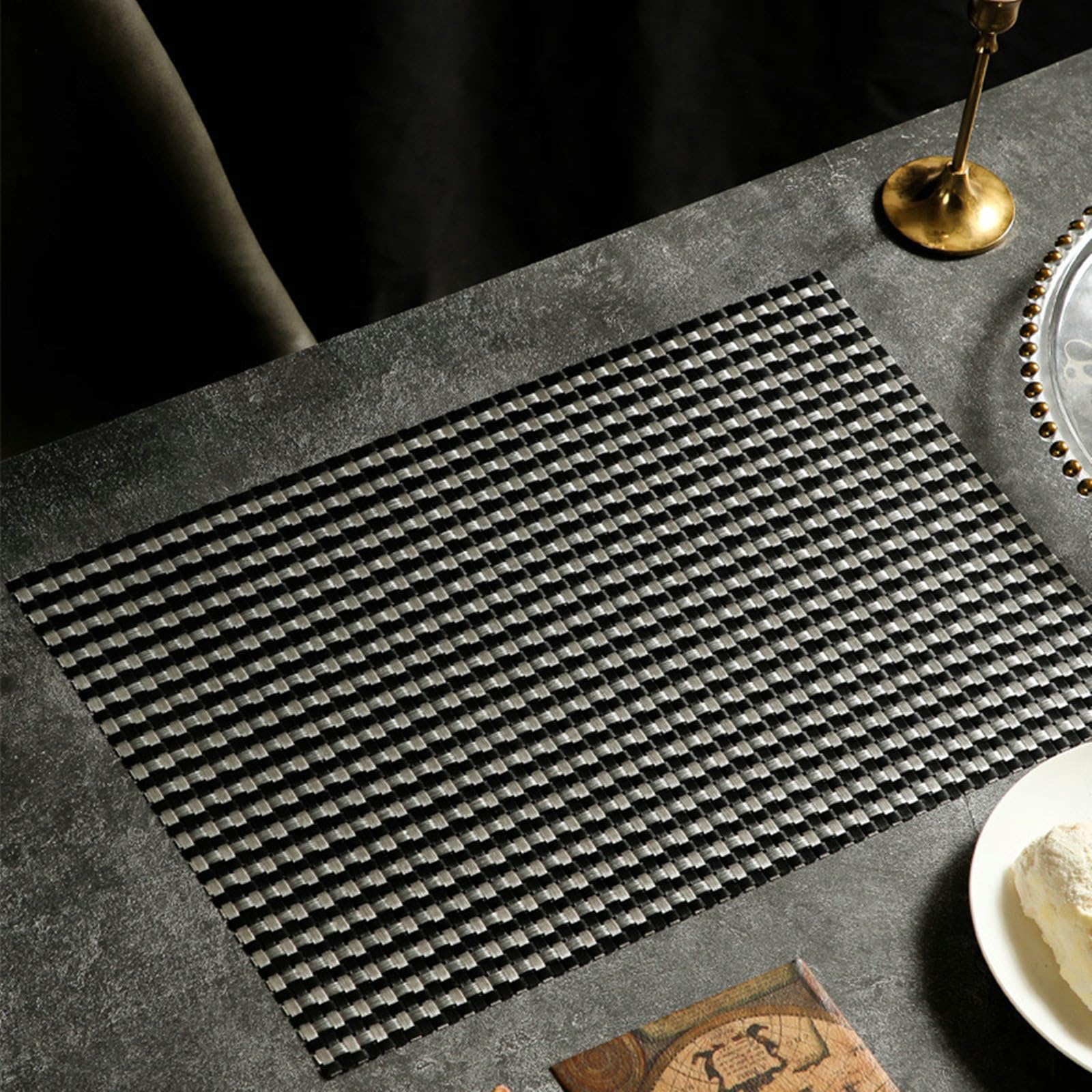 Daesar Tovagliette Cucina Lavabili PVC, Set di 6 Tovaglietta Americana Lavabile Rettangolare Trama Intrecciata Bicolore Non Scivolose e Resistenti al Calore, Argento Grigio+Nero, 45x30CM