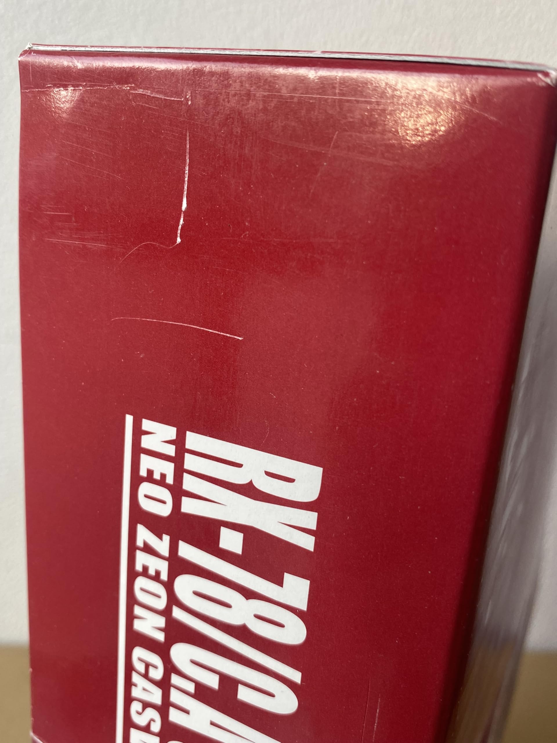 Amazon.com: MG 1/100 キャスバル専用ガンダム Ver.3.0 プラモデル