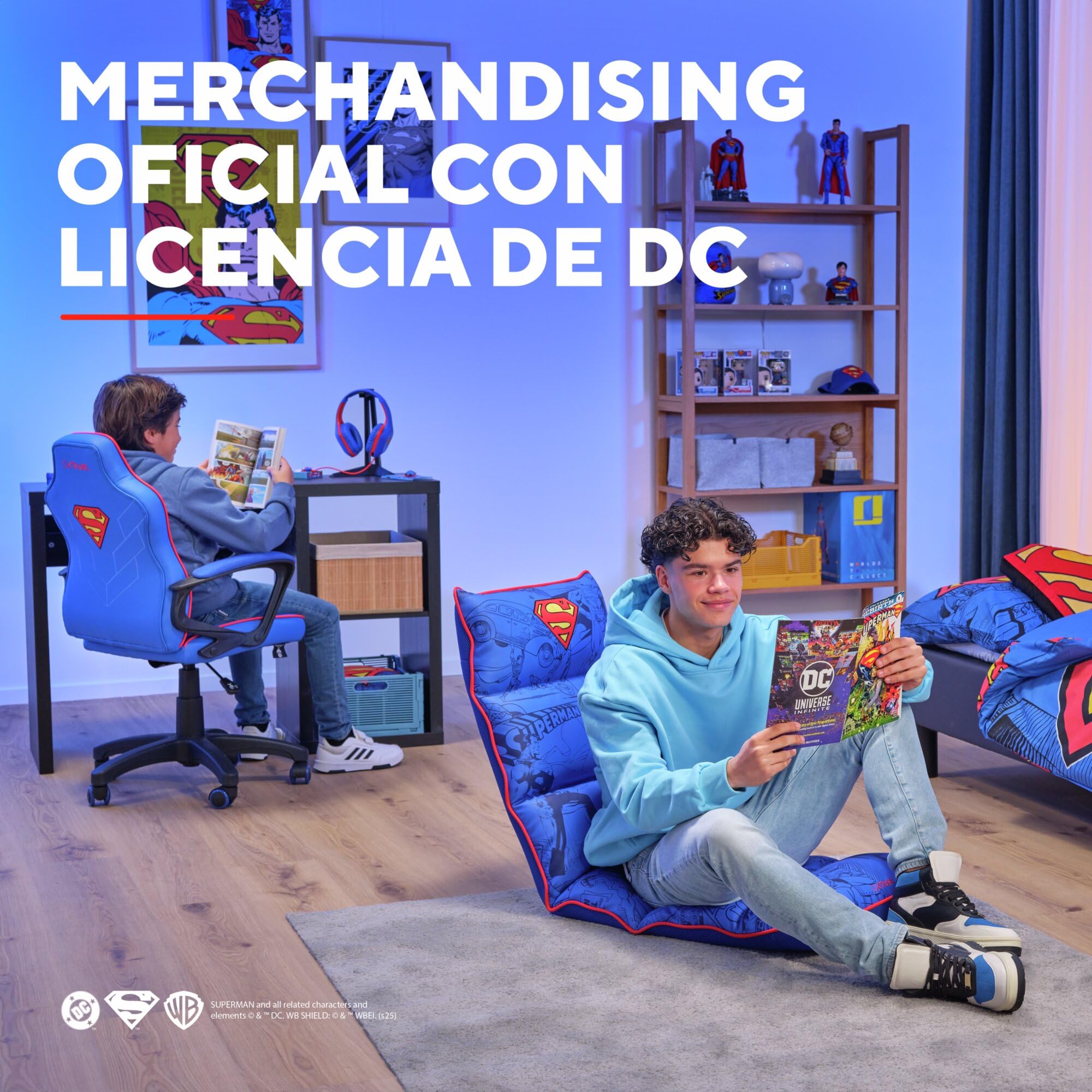 GXTrust 718SM Rayzee Silla Gaming Plegable con Licencia Superman, Cojin de Suelo para Consolas, Respaldo Ajustable, Peso de hasta 125 kg, Silla Gamer para Niño Juegos Lectura Relax TV, Azul