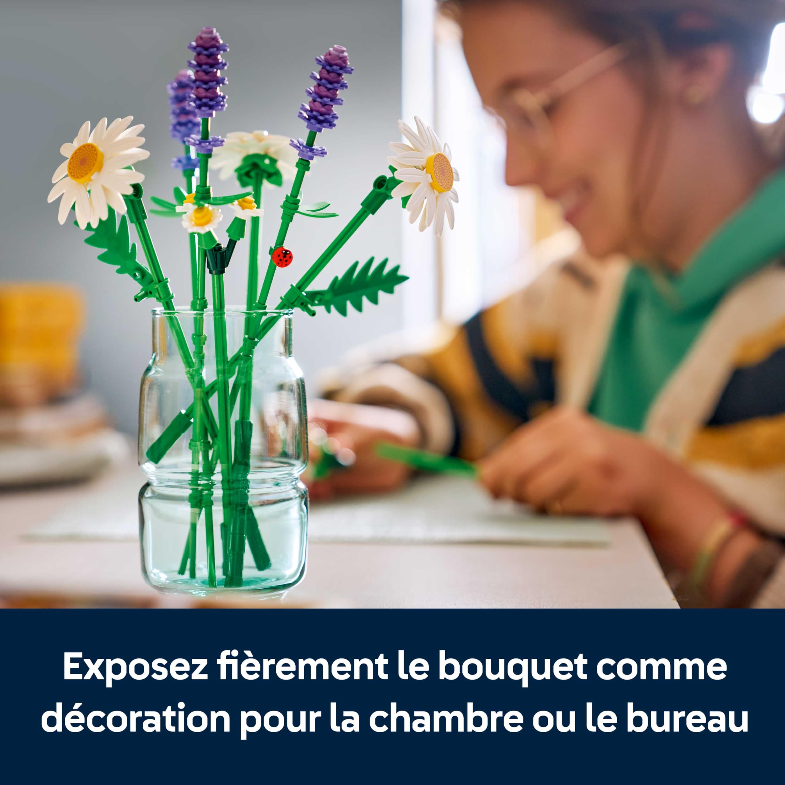 LEGO Botanicals Marguerites - Bouquet de Fleurs Artificielles - Marguerites & Lavande - Décoration Chambre d'enfant DIY - Cadeau d'anniversaire pour Fille 9 Ans ou Adulte Passionné.e de Plantes 11508