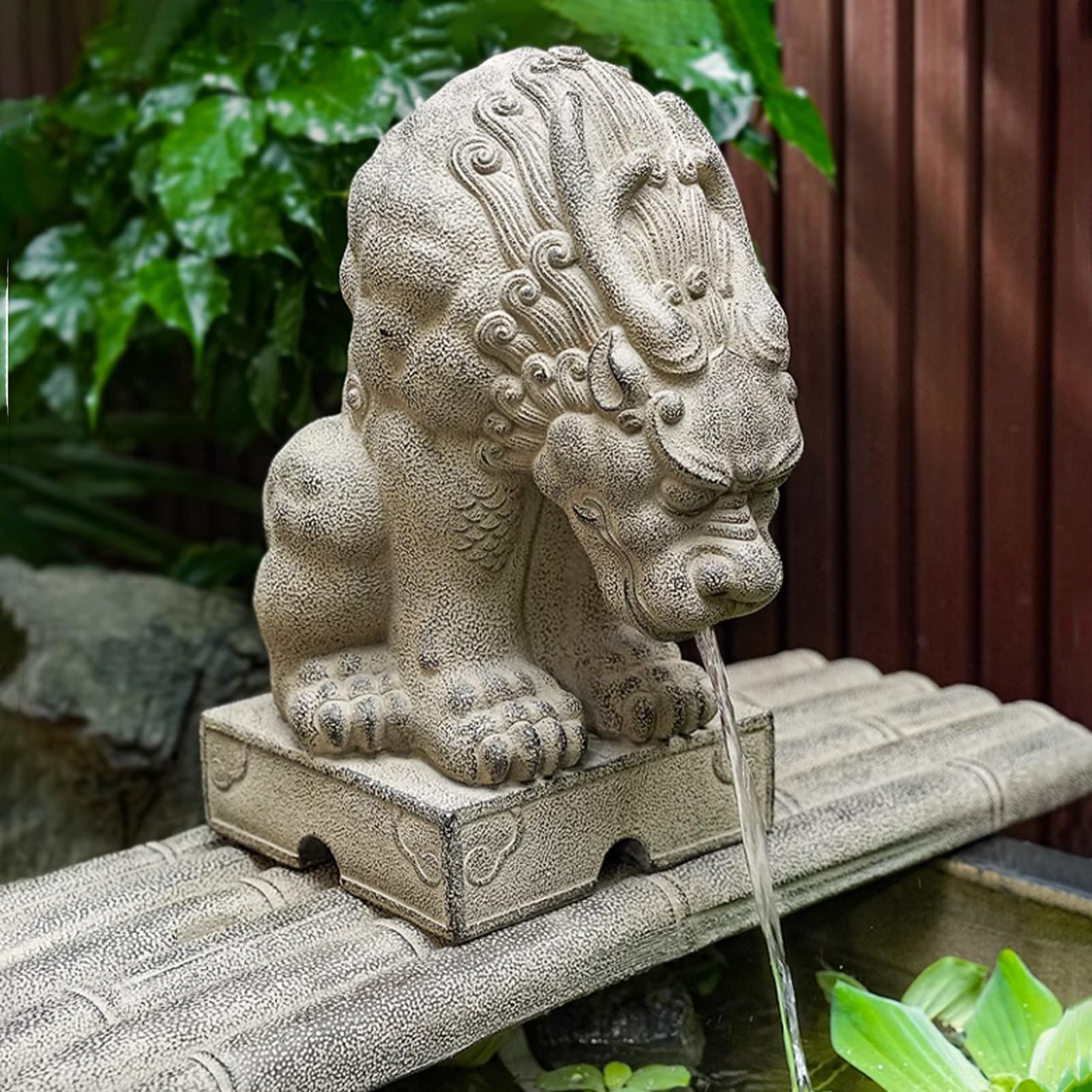 Cracheurs d'étang et fontaine décorative pour bassin à carpes koï