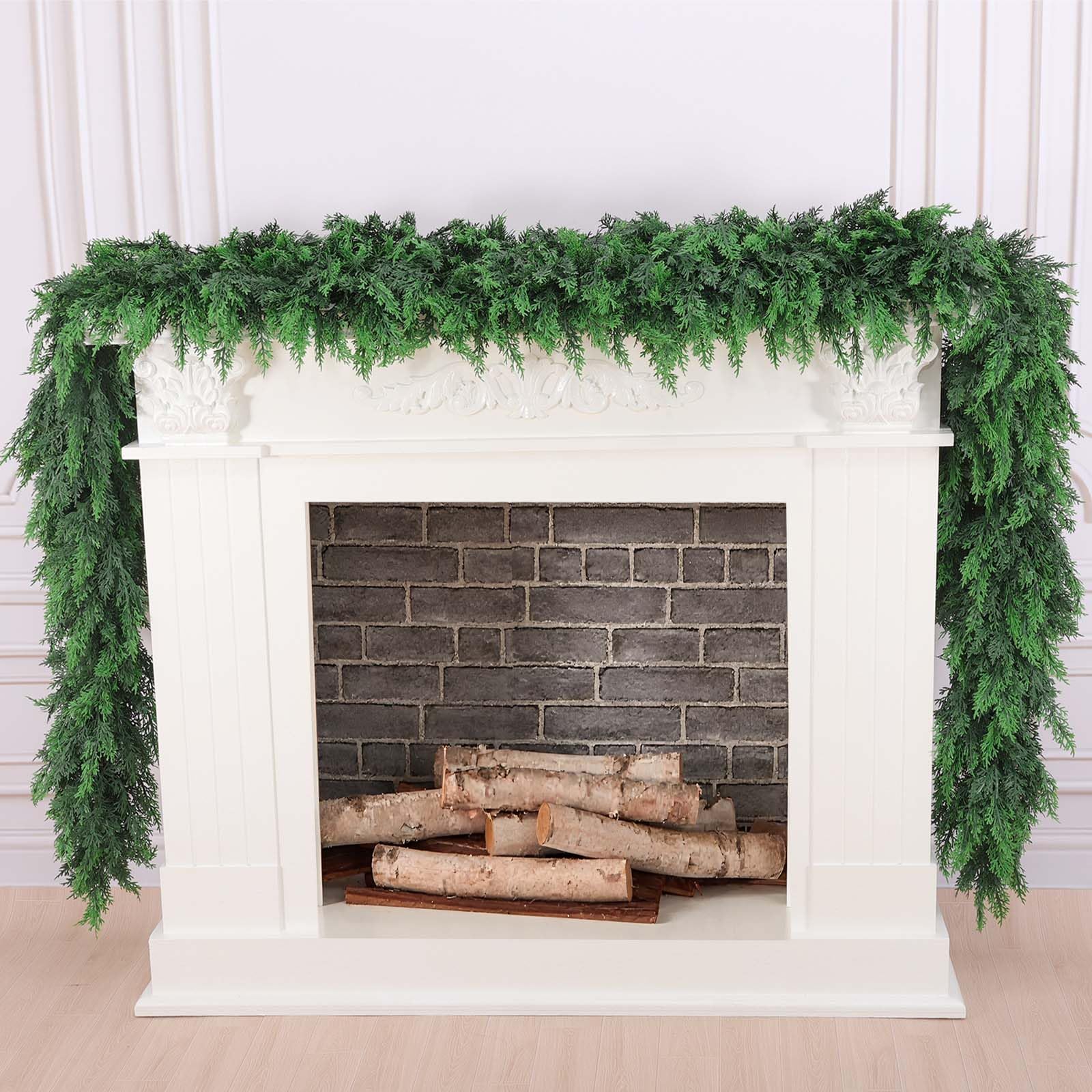 Rowfad Lot de 2 guirlandes de cèdre de Noël de 2,7 m - Guirlande de verdure artificielle verte réaliste pour table, cheminée, mur, intérieur et extérieur - 2,7 m