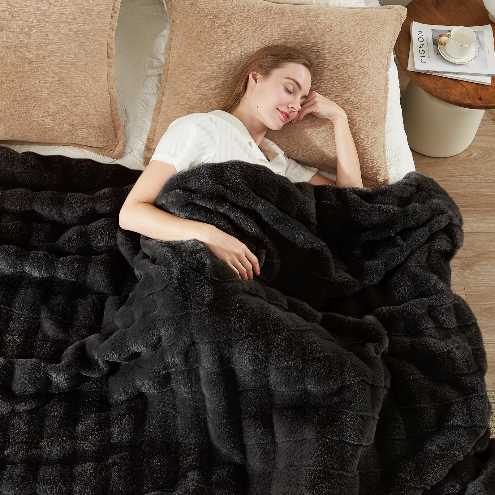 Cozy Bliss Fluffy Faux Fur Throw Blanket for Couch,Warm Cozy Soft Black Throw Blankets for Sofa Bed Living Room,60x80 Inches