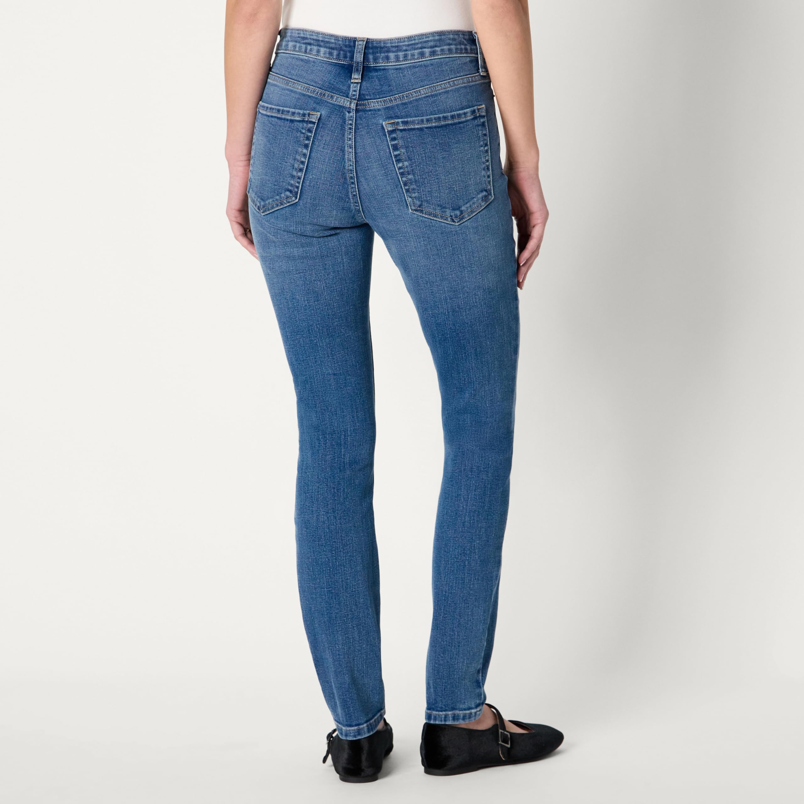Amazon Essentials Damen Vielseitige Skinny-Jeans mit hohem Stretchanteil, mittelhoher Bund