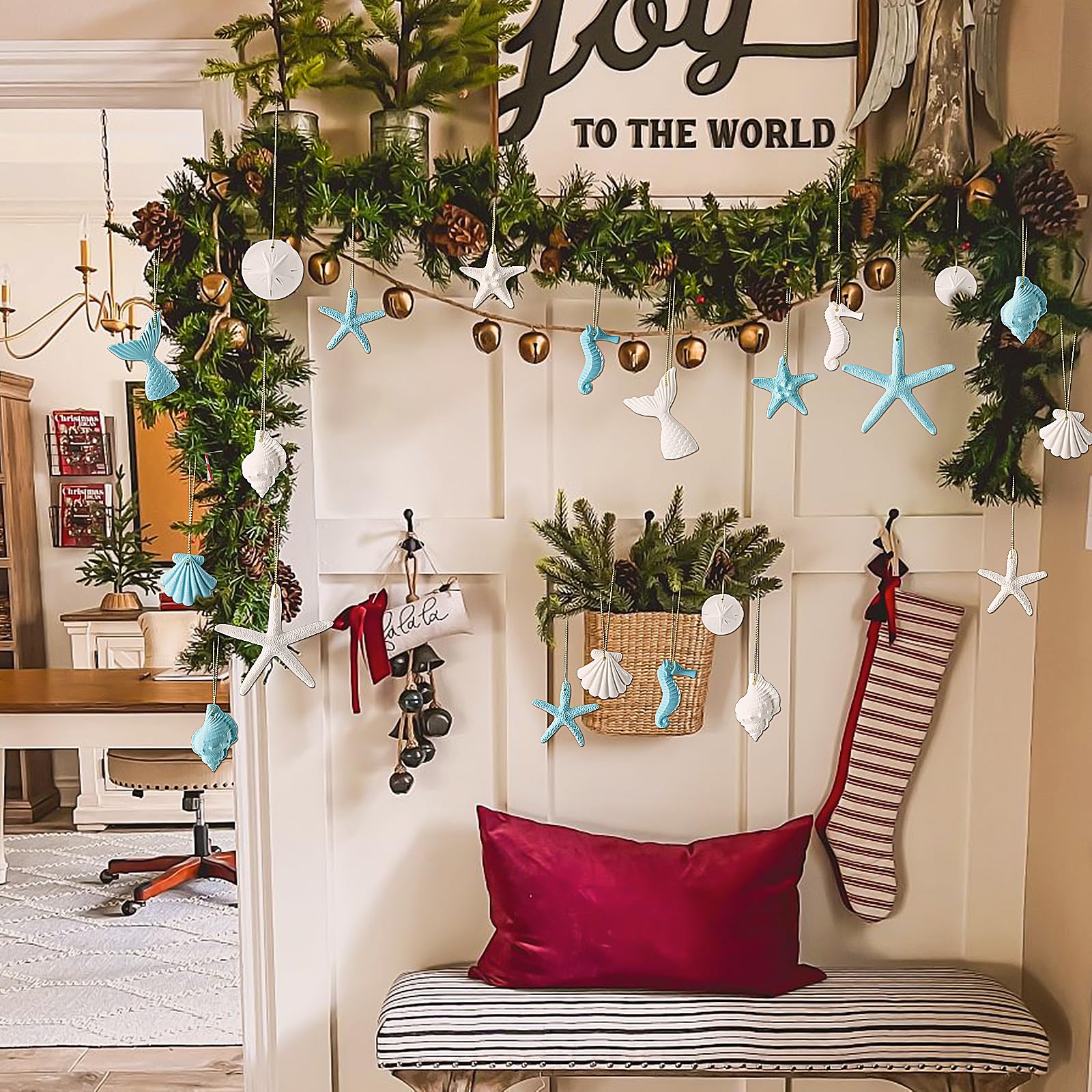 Fangoo 32Pièces Plage thème Ornements résine pour Arbre de Noël Coquillages étoiles de mer Cheval de mer canapé sirène Queue Forme accrochée pour fête d'été Anniversaire Salle de Bains décorations