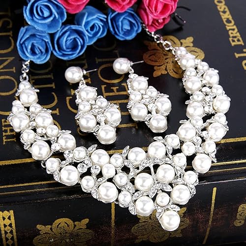 Miniatura 5 de BriLove - Conjunto de collar y aretes colgantes con cristales para novia, con perlas simuladas en crema, estilo racimo