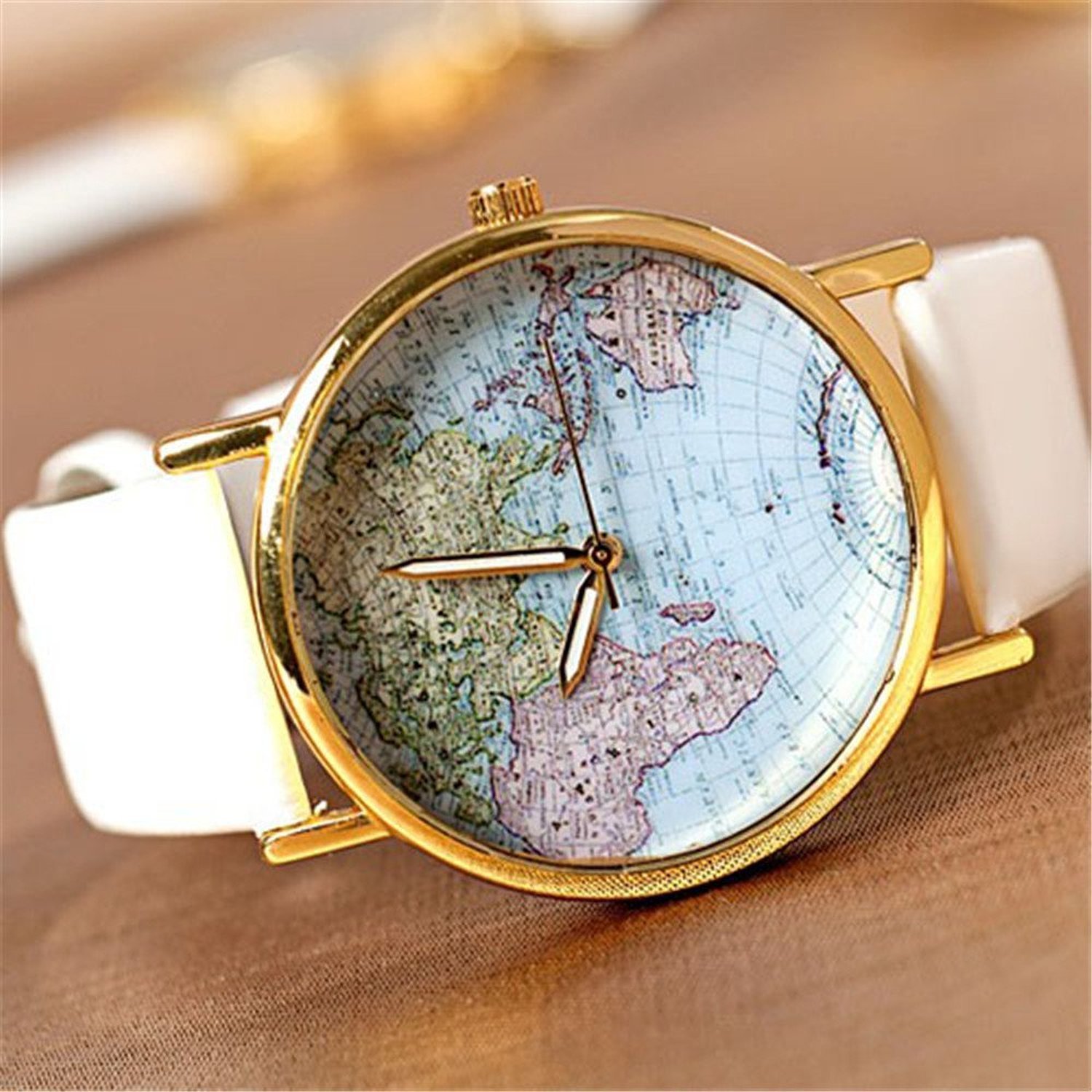 Ladies Great Case Bracelet Quartz Wrist Watch Elegant Classic World Map Leather
