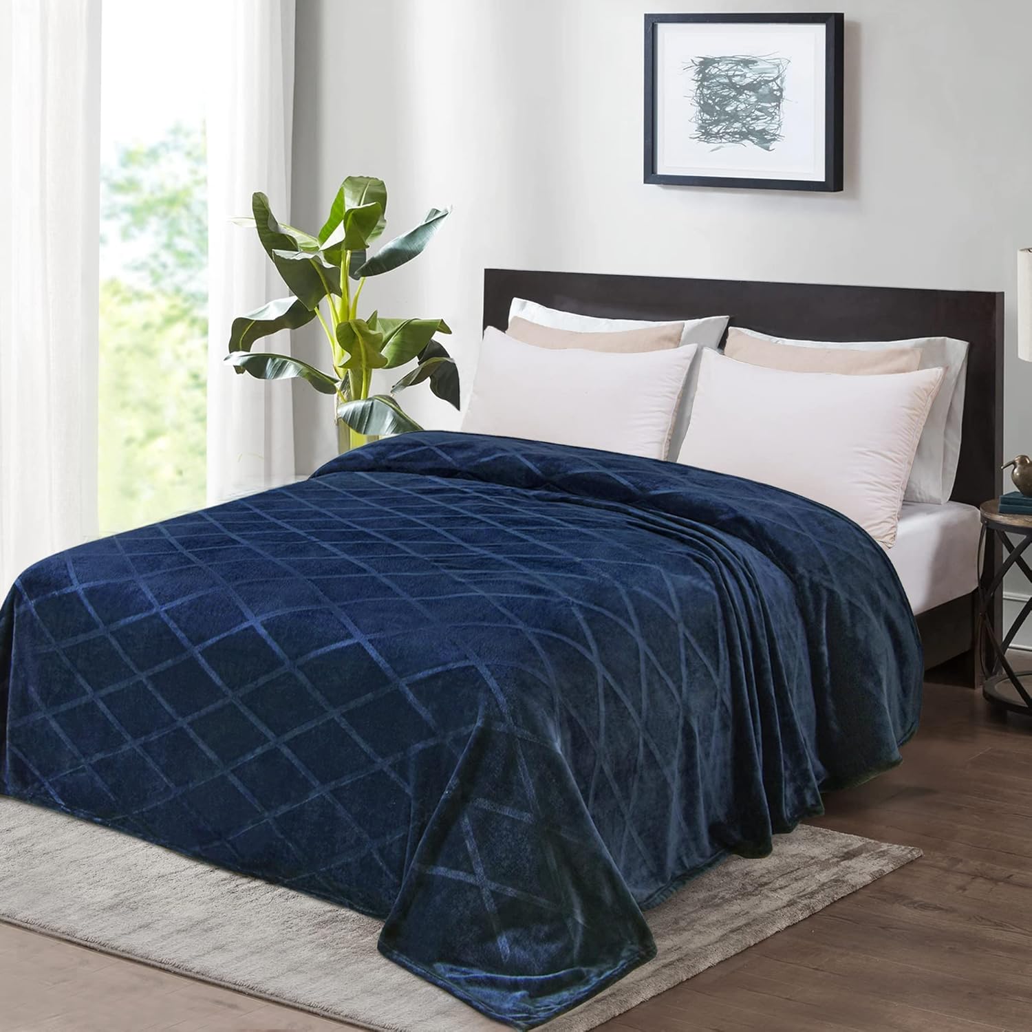 Exclusivo Mezcla King Size Flannel Fleece Blanket, 230x265 CM Soft Decorative Geometry Pattern