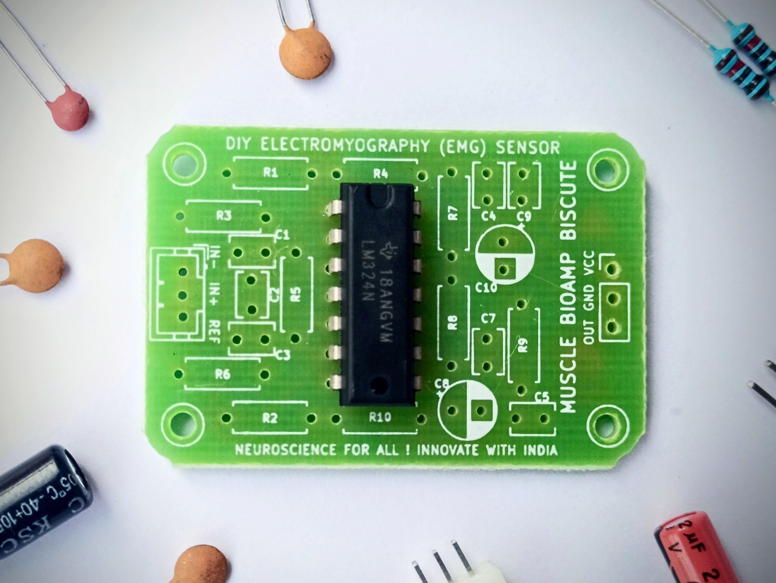 Muscle BioAmp BisCute | World's Most Affordable DIY Muscle Sensor (EMG) | Free dry electrode based EMG Band included | Upside Down Labs