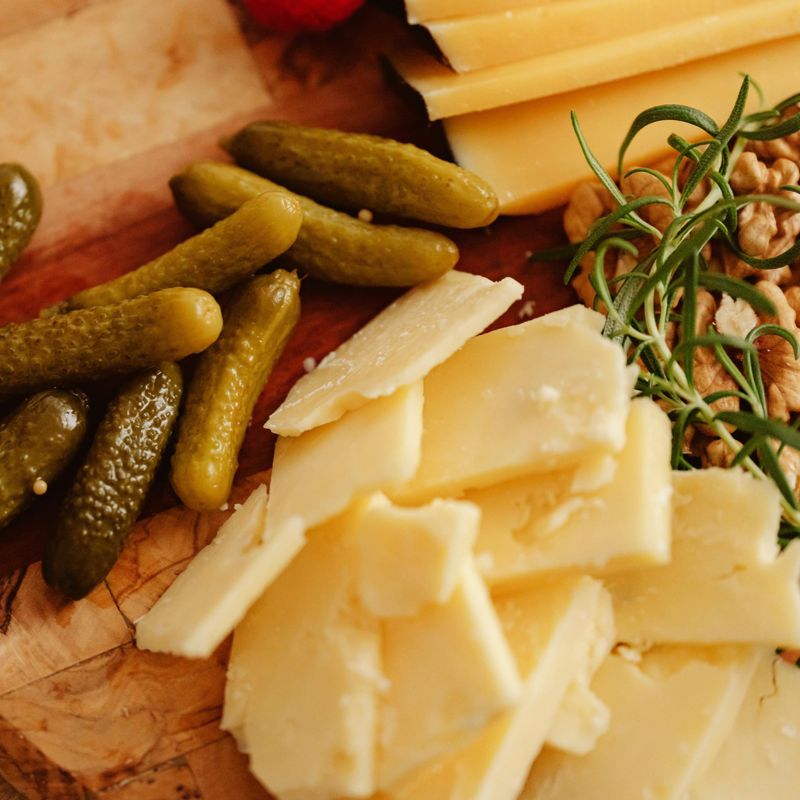 WYKE CHEDDAR-KÄSE Vintage Reserve 6x 200g Stück extra vintage cheddar cheese 15 Monate gereift englischer Hartkäse perfekt zu Käseplatten Pasta Burgern Fondue