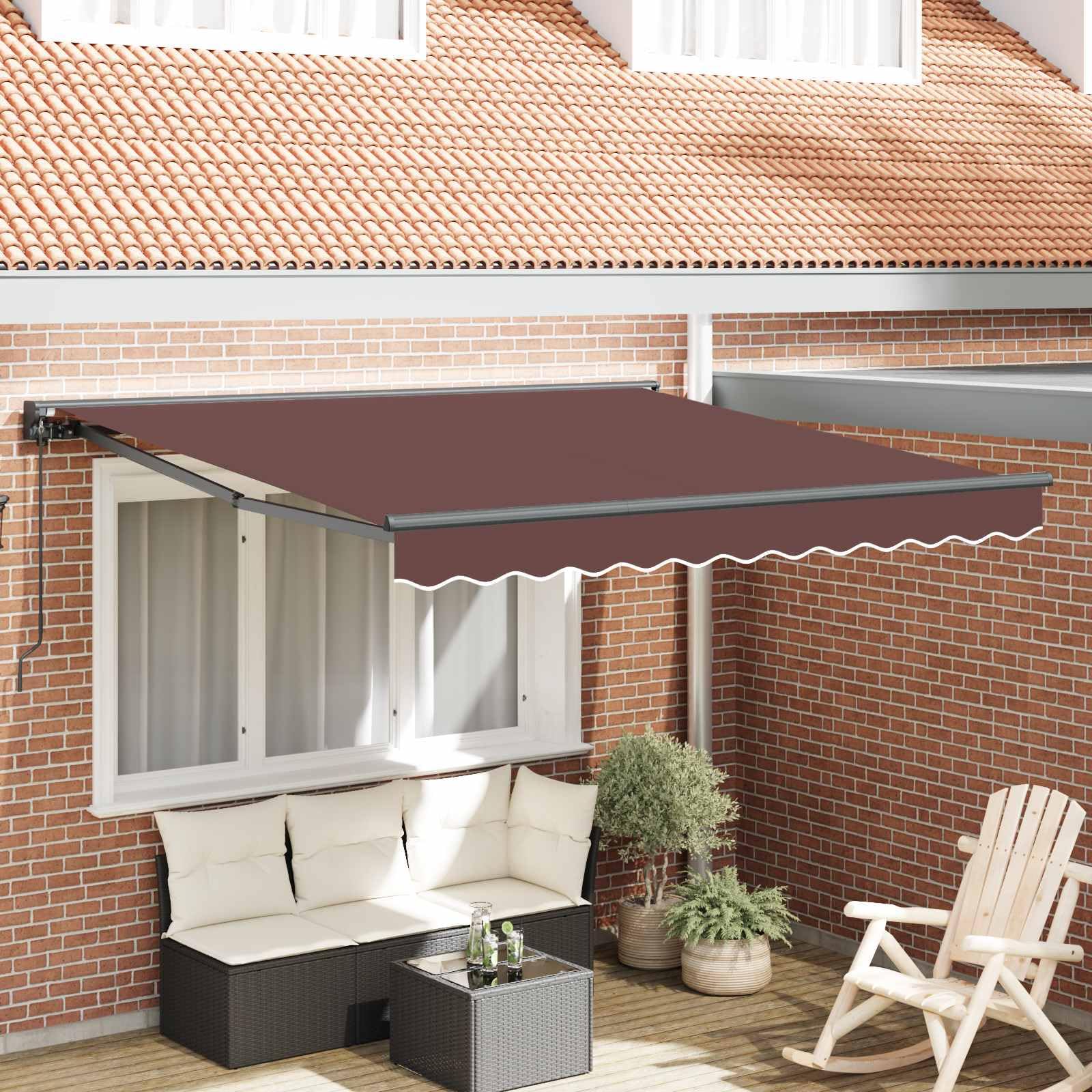 Auvent rétractable de jardin pour créer un salon ombragé sur la terrasse en été