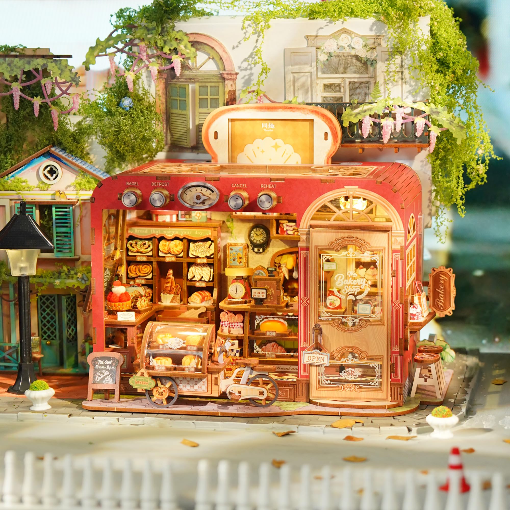 Tonecheer Book Nook Kit | DIY Puppenhaus & Miniatur Haus Selber Bauen | Modellbausatz für Erwachsene mit LED | 3D Puzzle Bücherstütze | Deko für Bücherregal (Toast-Bäckerei)