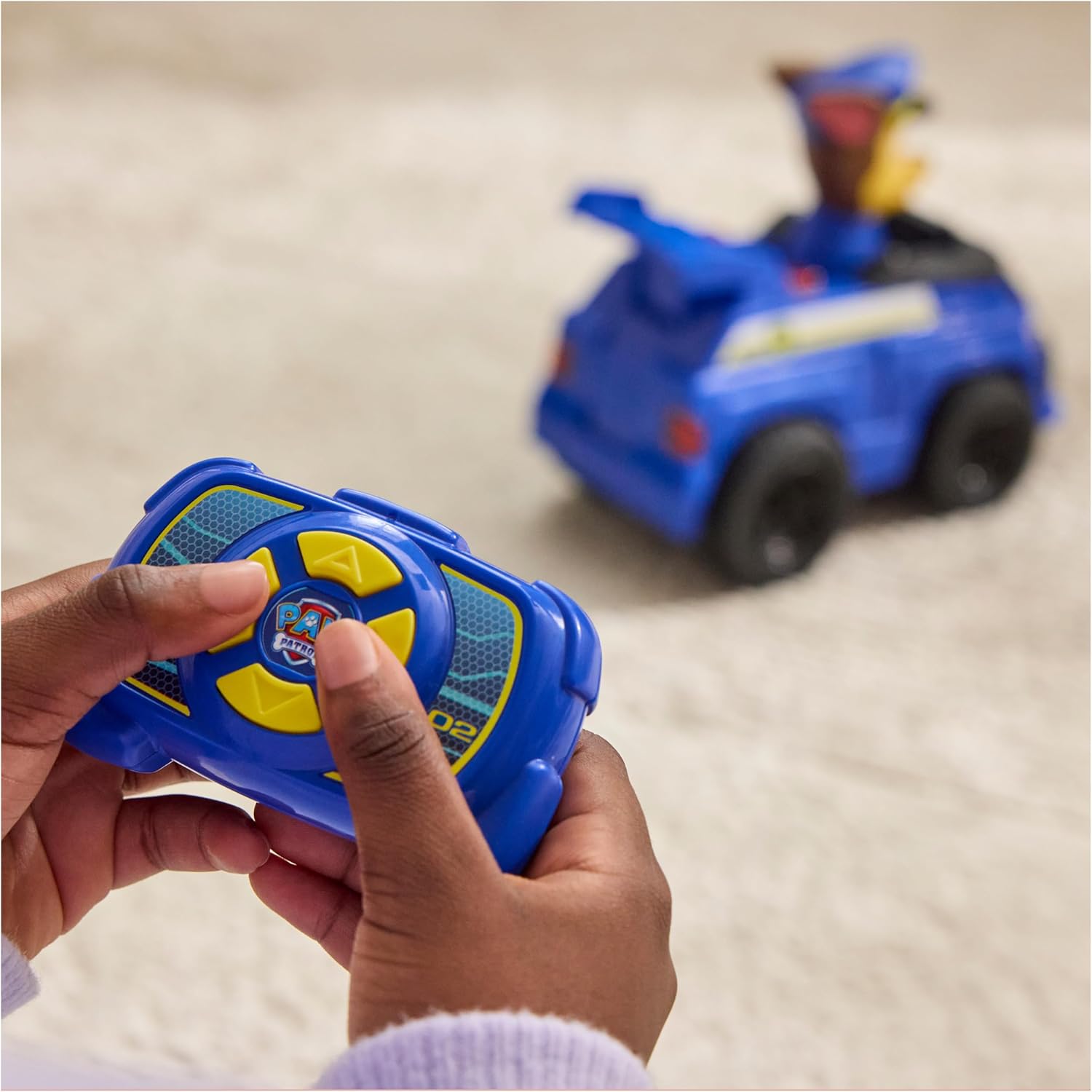 PAW PATROL - Chases Remote Control Police Car with Light Effects, Approx. 25 cm, Easy Remote Control Toy for Children Aged 3+