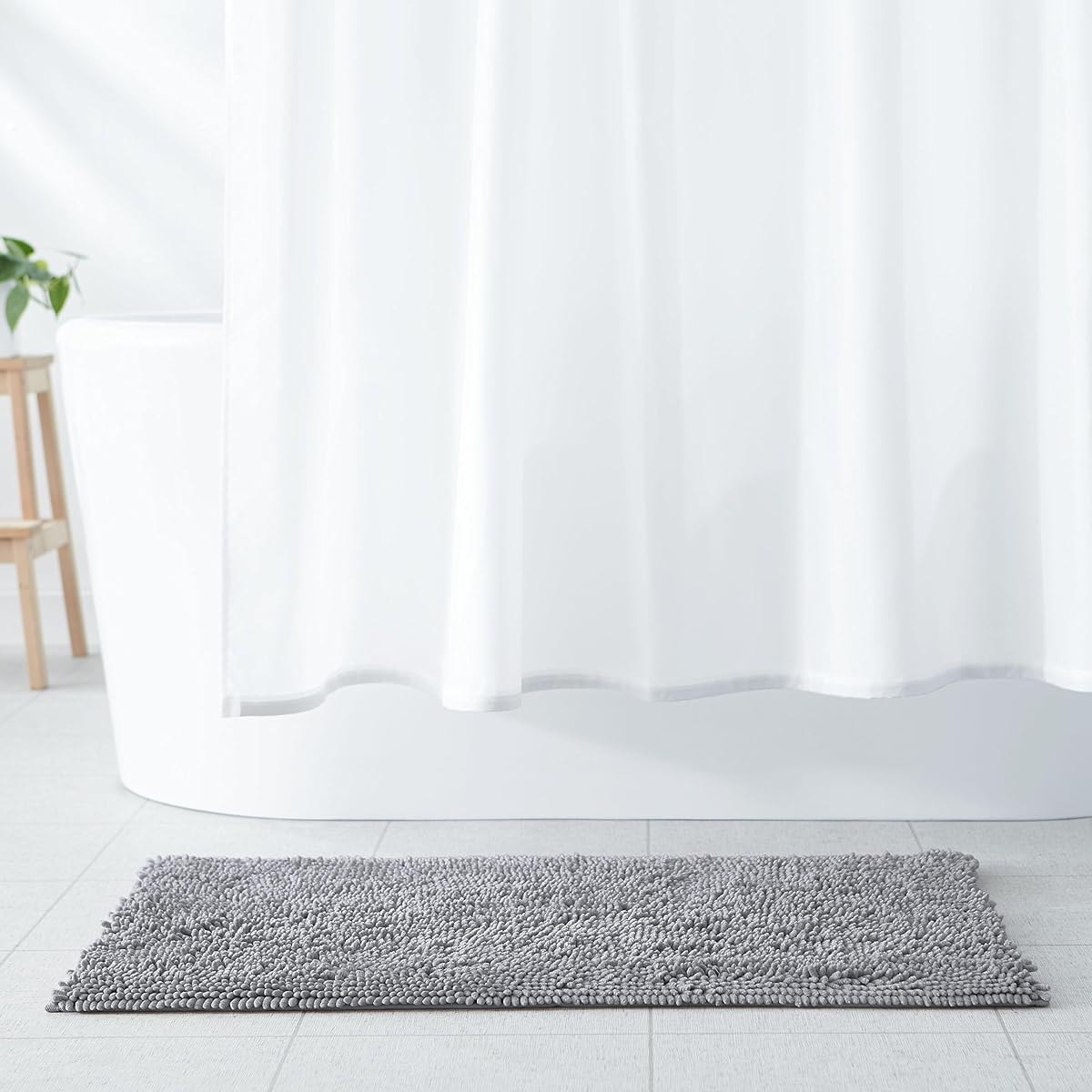 Alfombra de baño Platinum, felpa ultra absorbente, antideslizante, de secado rápido, lavable a máquina, 21" x 34"