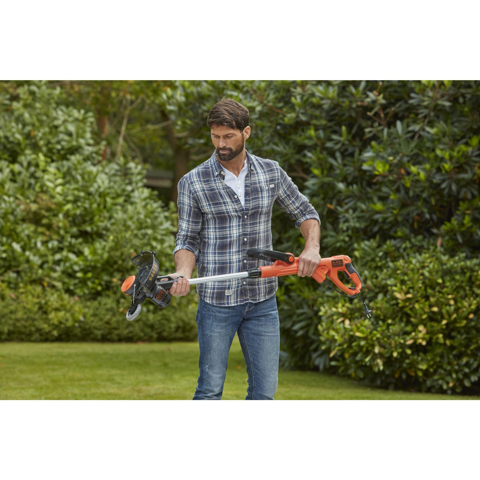 BLACK+DECKER BESTE628-QS Coupe-Bordure Filaire, 550 W, Noir, 28 cm