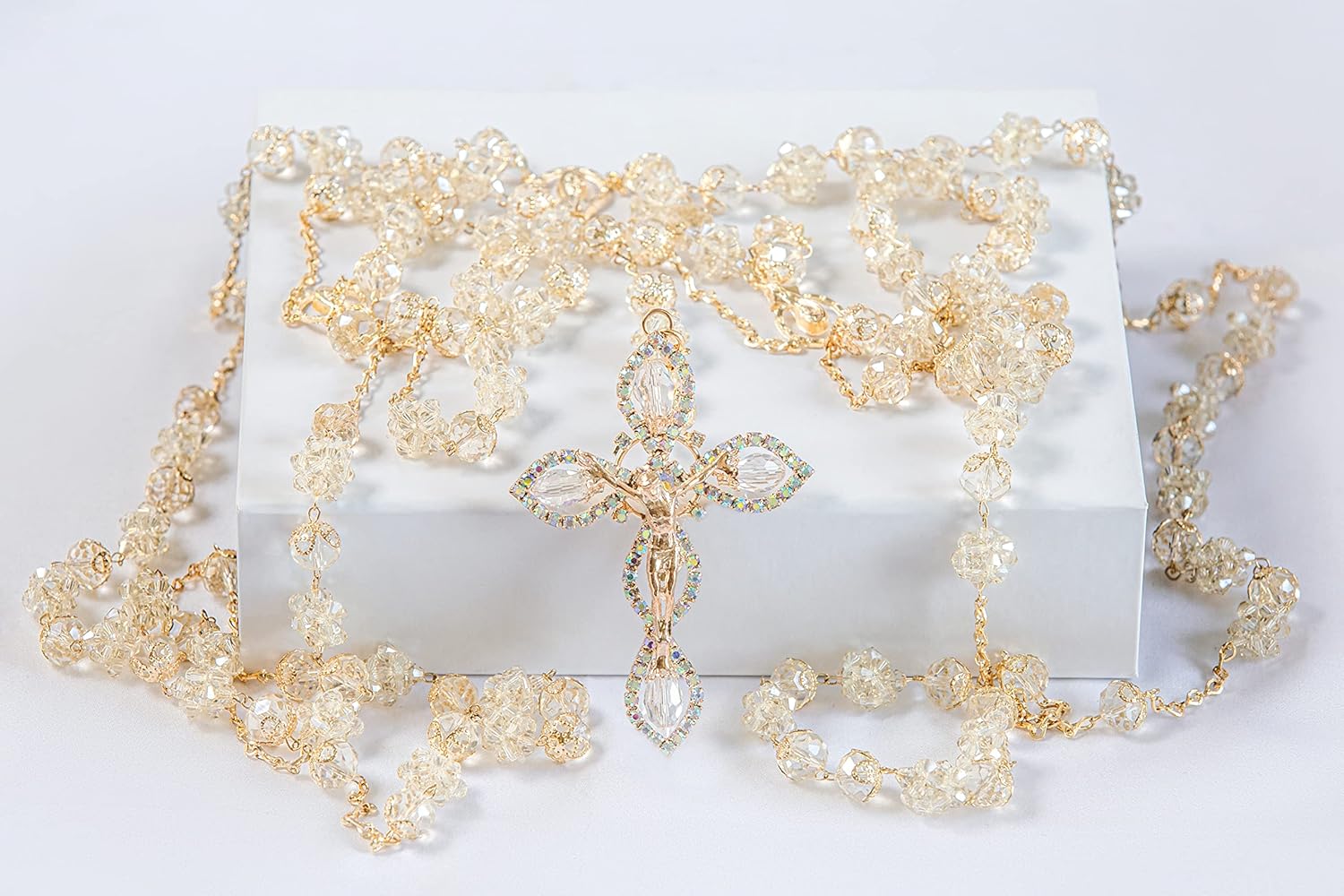 Wedding lasso crystal with Jesus christ and virgen de guadalupe in a Premium gift box - Lazo de bodas de iglesia para novios - lasso for wedding ceremony - wedding lasso catholic set - lazo para bodas