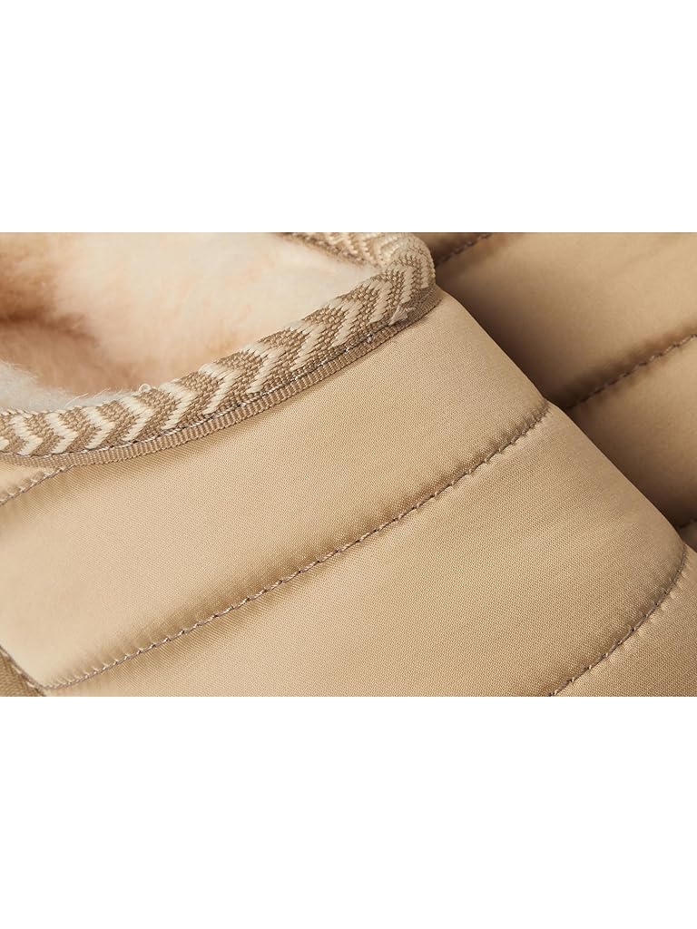 Neutral Bearpaw Quilted Tabitha