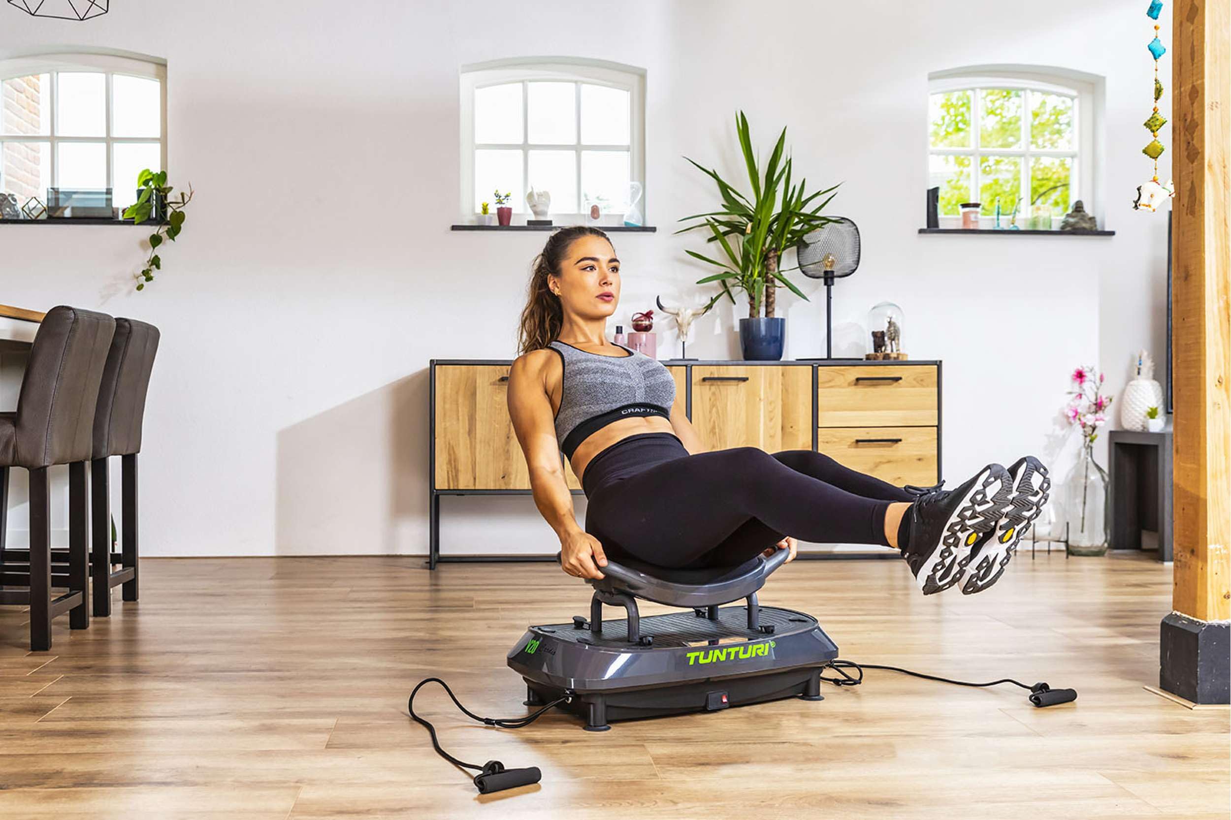 Tunturi Plateforme Vibrante Cardio Fit V20 - Plaque de Fitness et Cardio-Training Oscillante pour Perte de Poids