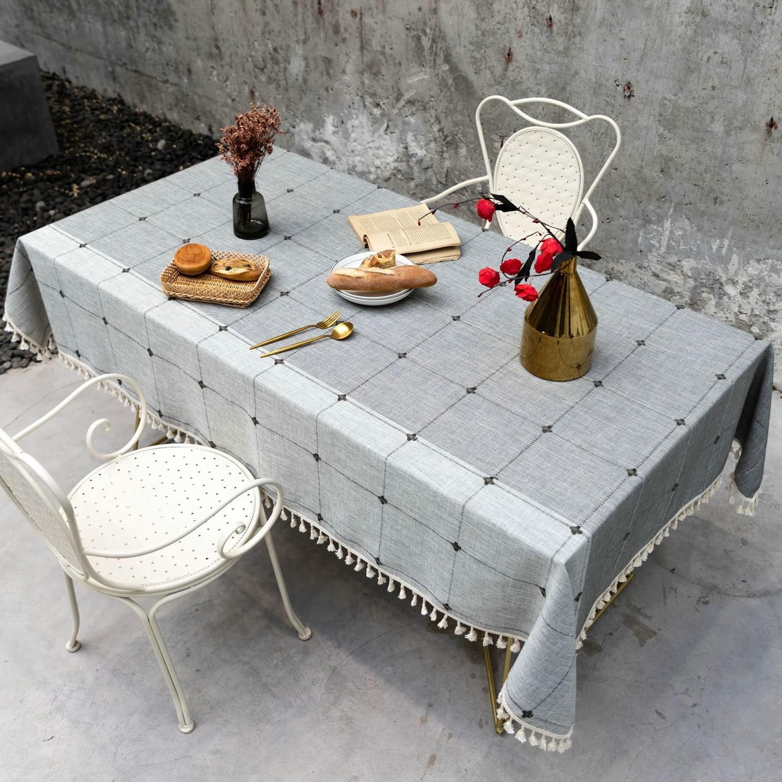 Daesar - Mantel Jardin Rectangular Lavable,Mantel de Lino Antimanchas Cuadros con Borlas Mantel Centro de Mesa Decorativo Gris,140x240CM(94x55Inch)