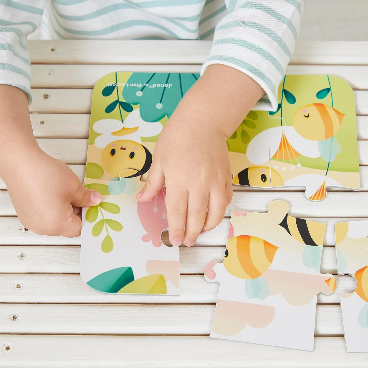 Janod - Pure 4 Progressive Animal Suitcase Puzzles - for Children Aged 2 and Over - Child Entertainment - Portable and Travel-Friendly - Learn to Puzzle with 4 Animal-Themed Puzzles
