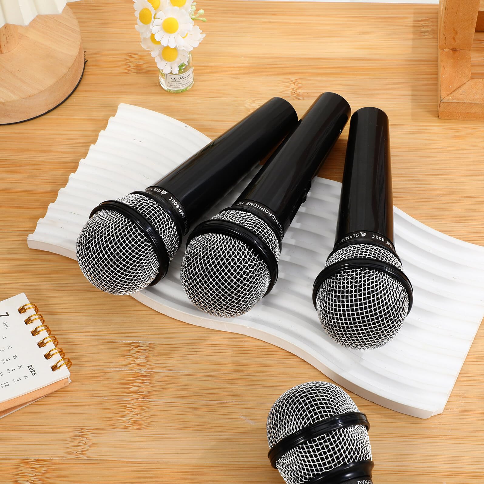 Micrófonos Interactivos para 4 Piezas Modelo de Micrófono de Plástico Negro Mini para Juegos Fiestas Infantiles y Actuaciones de Karaoke en Casa