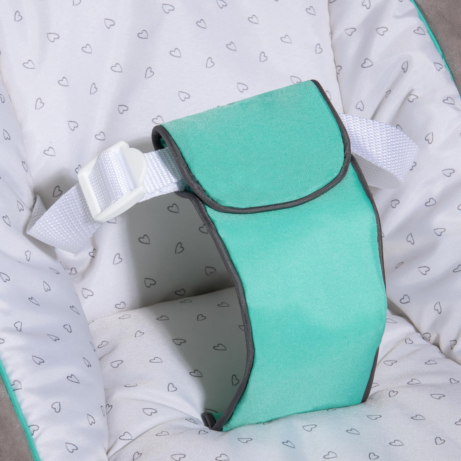 hauck Hochstuhl mit Babyliege Sit N Relax 2in1 ab Geburt bis 15 kg, Höhenverstellbarem Gestell mit Rollen, XL Korb, Essbrett, Klappbar, Verstellbar, Spielebogen (Hearts)