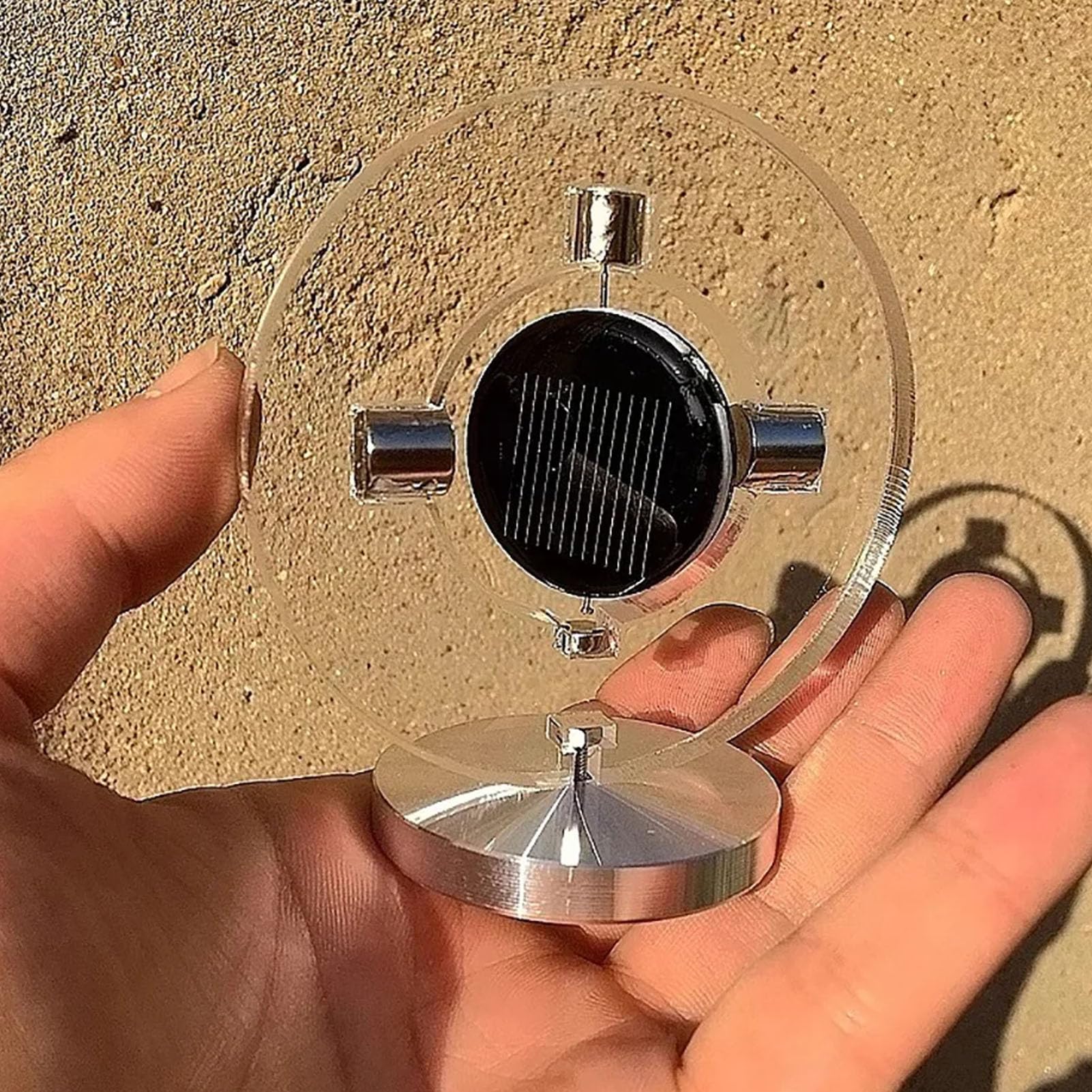 Toplionace Motore a Levitazione Magnetica ad Energia Solare Ultra Sensibile, Decorazione da Scrivania - Mendocino Motor, Gadget Tecnologico Galleggiante Creativo