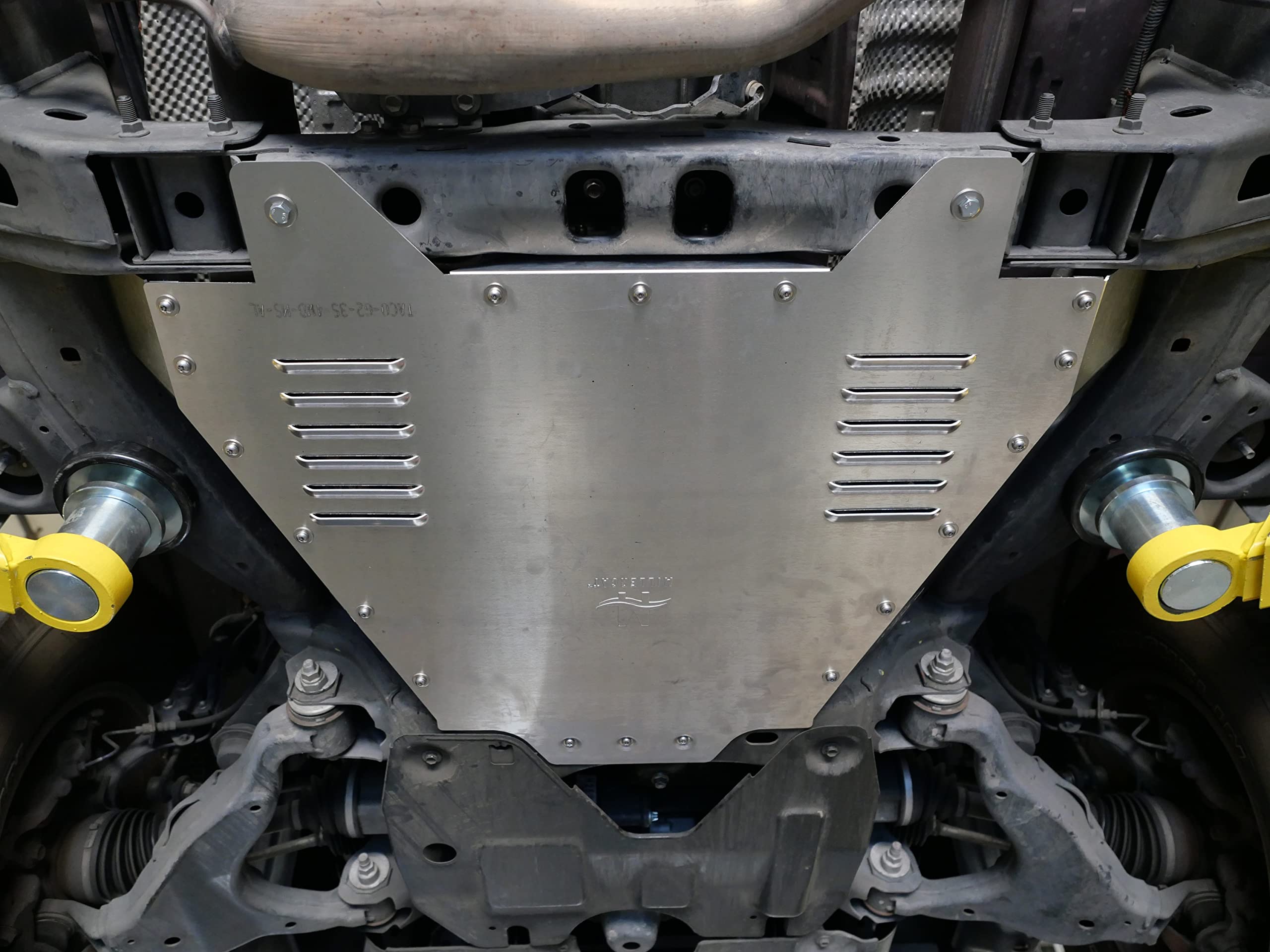 Amazon | 盗難防止触媒コンバーターシールド トヨタタコマ 2WD 4.0L