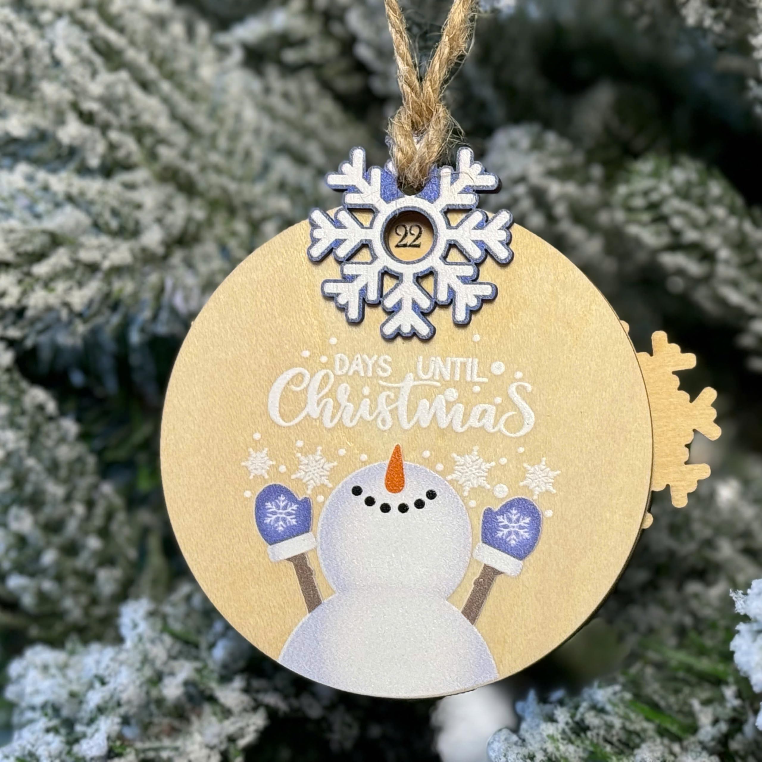 Days Until Christmas Countdown Ornament – Snowman Snowflake Dial Wood Tree Decoration – Rustic Farmhouse Advent Calendar, Kids Family Tradition, Ready-to-Hang Jute Twine Winter Décor Gift