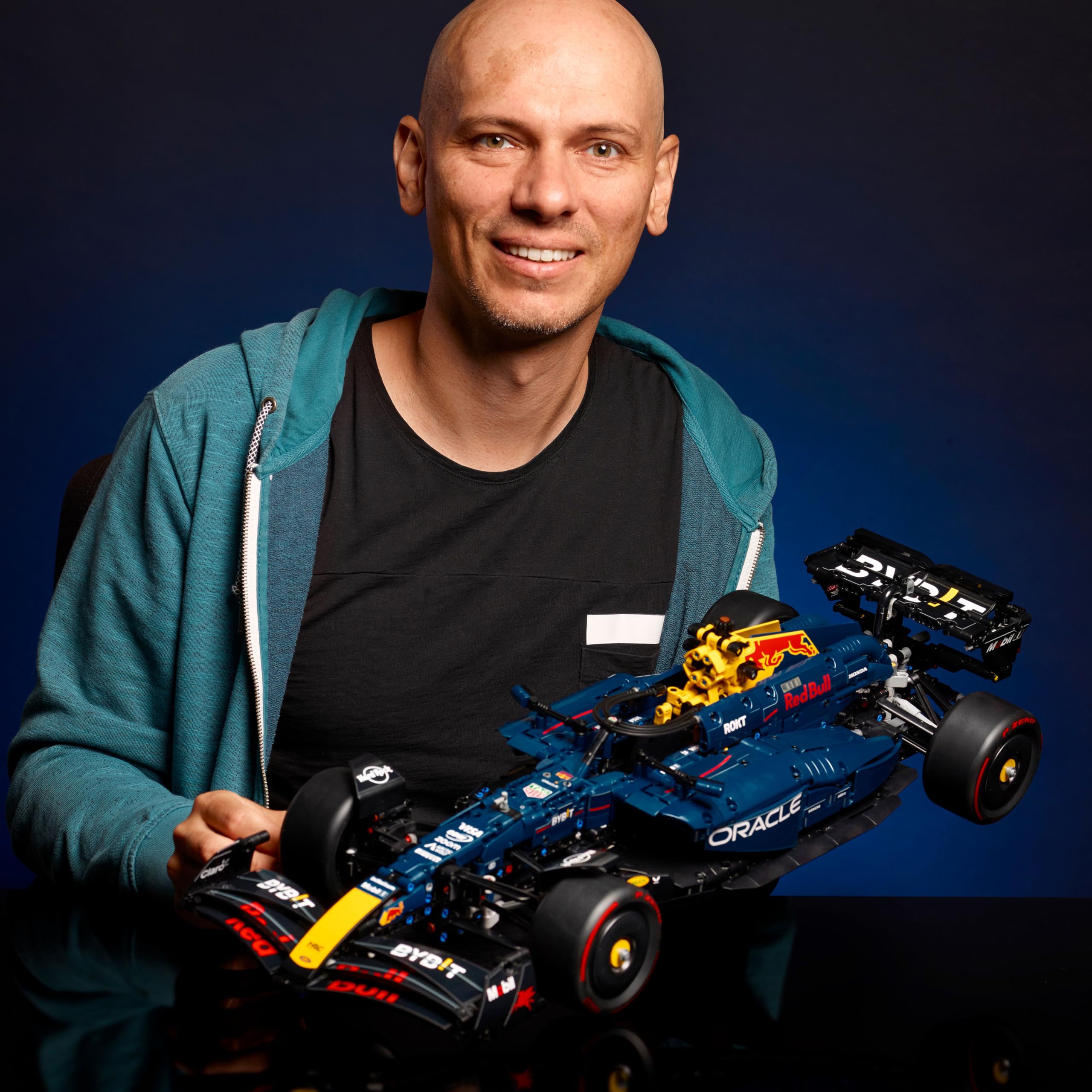 LEGO Technic Carro Oracle Red Bull Racing RB20 F1 42206 (1.639