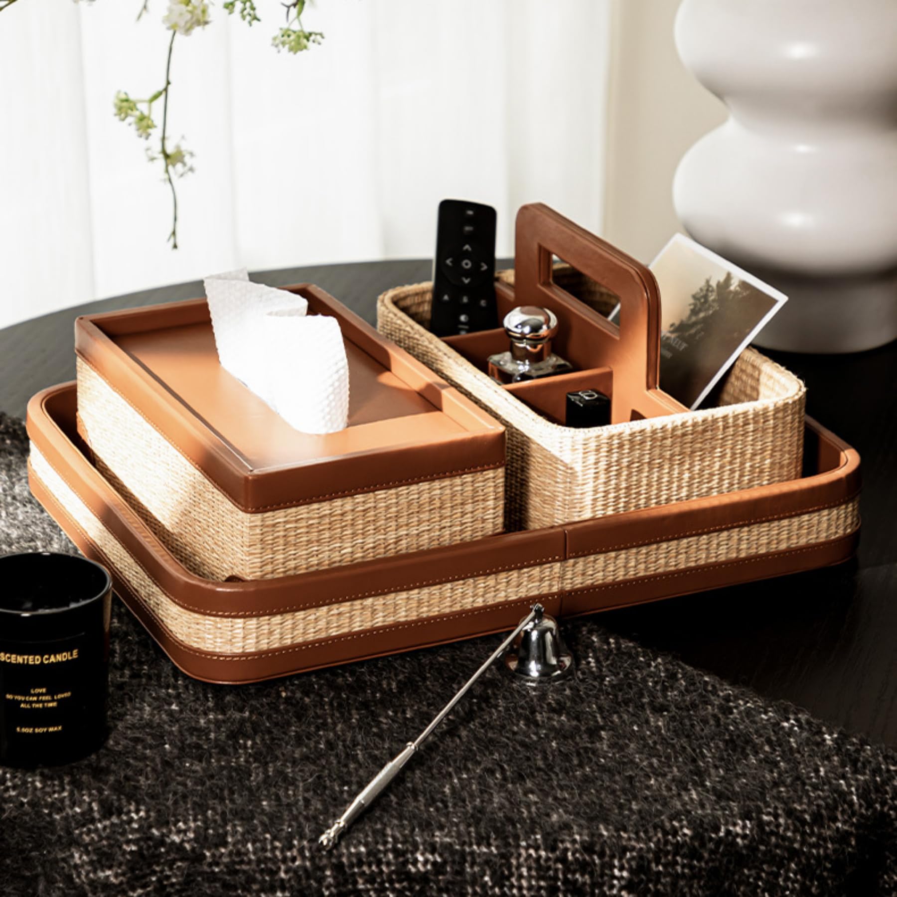 Set di organizer da scrivania e copri scatola per fazzoletti in rattan intrecciato a mano di alta qualità.