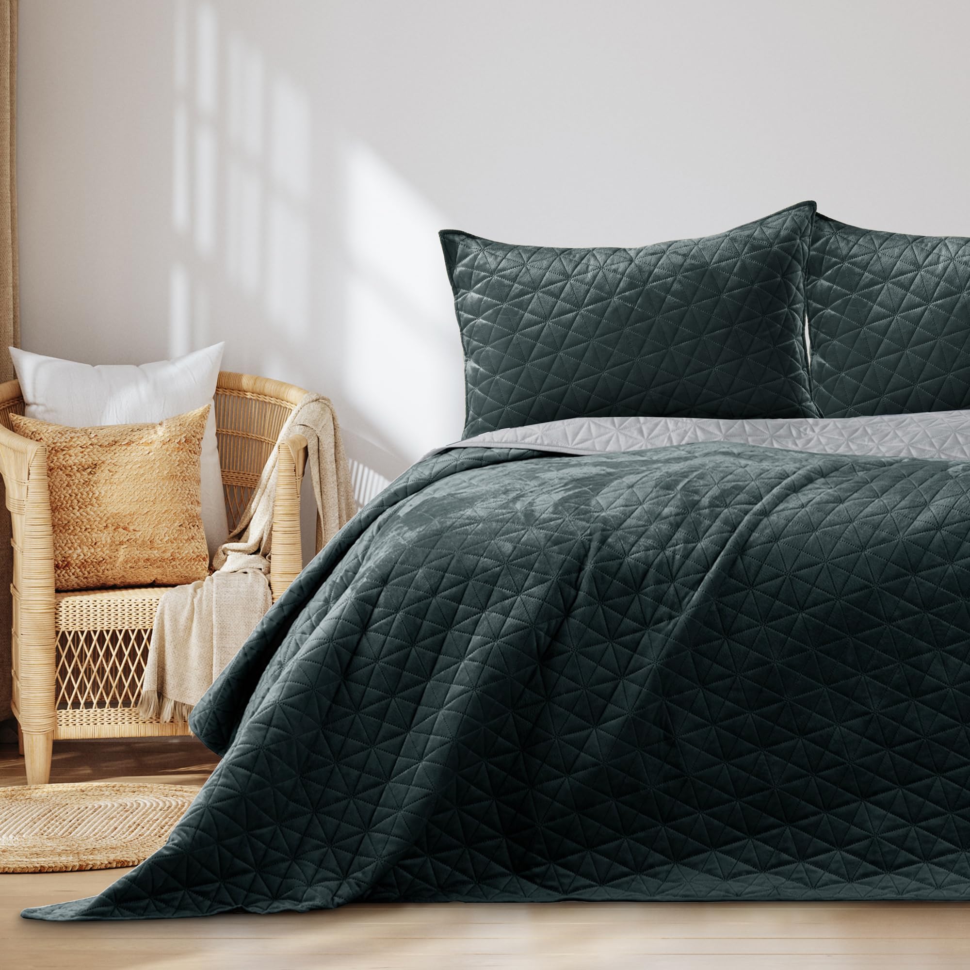 Restilo Laila Anthracite Silver Ameliahome Laila Bedspread 240 X 260 Cm Anthracite Silver Double-Sided Quilting Velvet Velvet