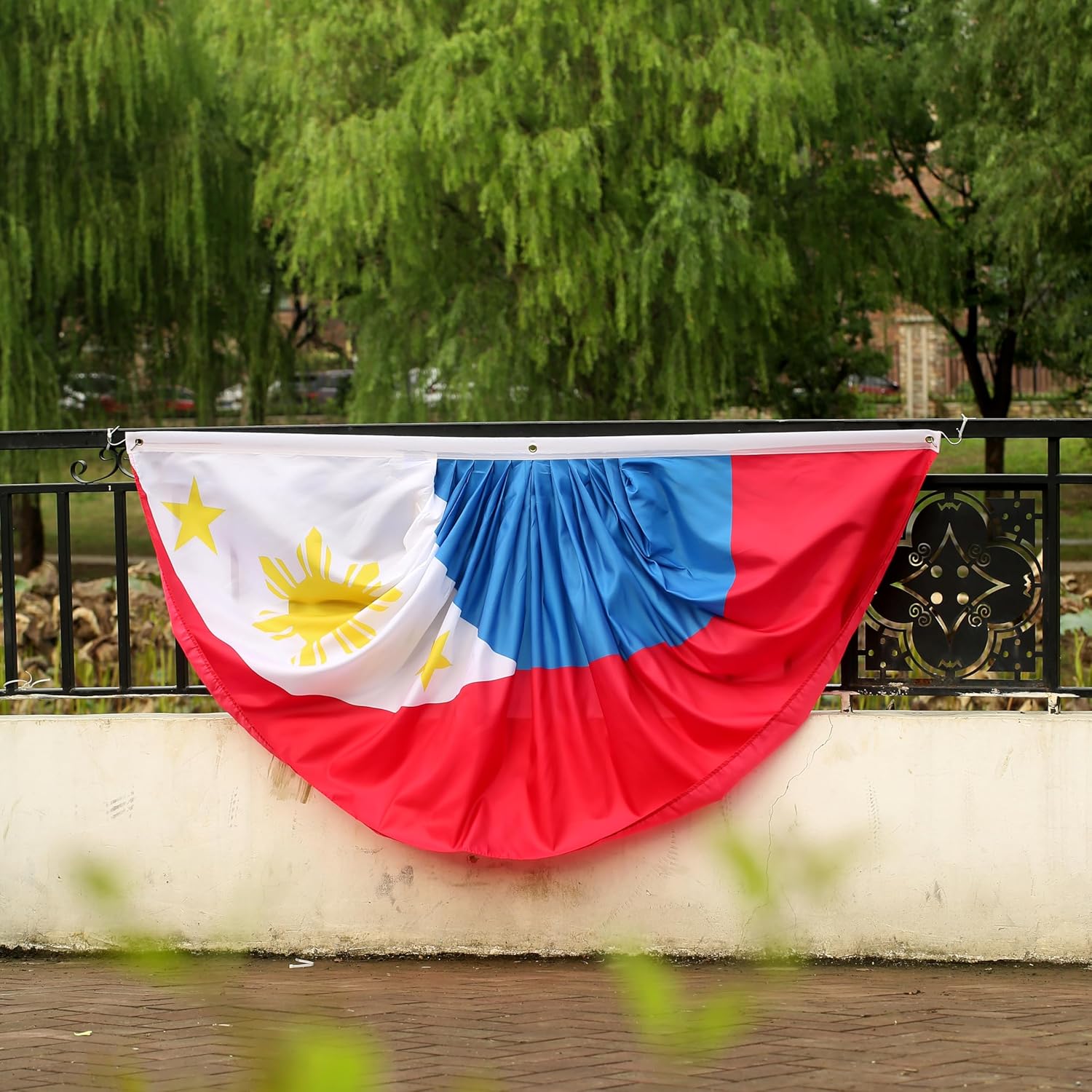 Philippines Filipinos Pleated Fan Flag Bunting 3 x 6 Ft Philippines Pleated 2 Pcs Fan Flag Banner Indoor/Outdoor/Front Porch Decorations