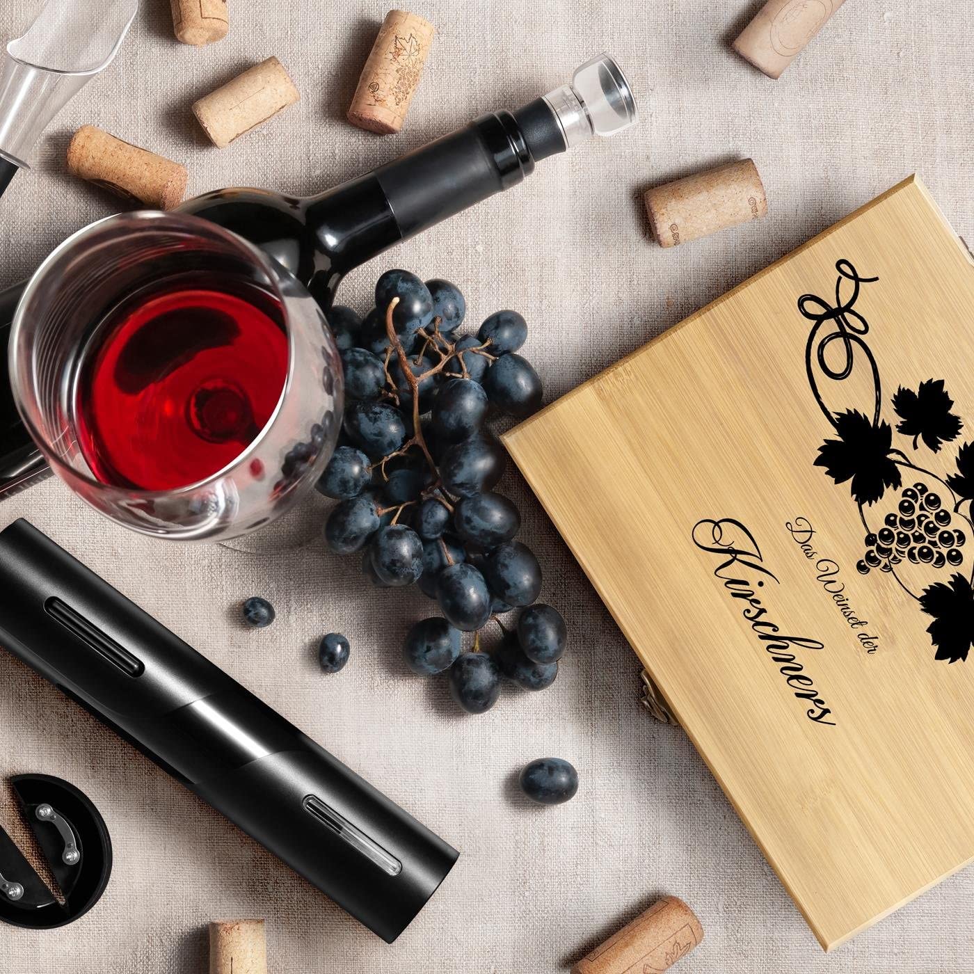 Maverton 6er Weinset in Geschenkbox mit Aufdruck - Flaschenöffner Set - elektrischer Weinöffner - Weinzubehör für Paare - Wein Dekantierset zur Hochzeit zum Hochzeitstag - Blättern